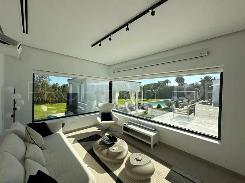 Comprar villa en Zona L