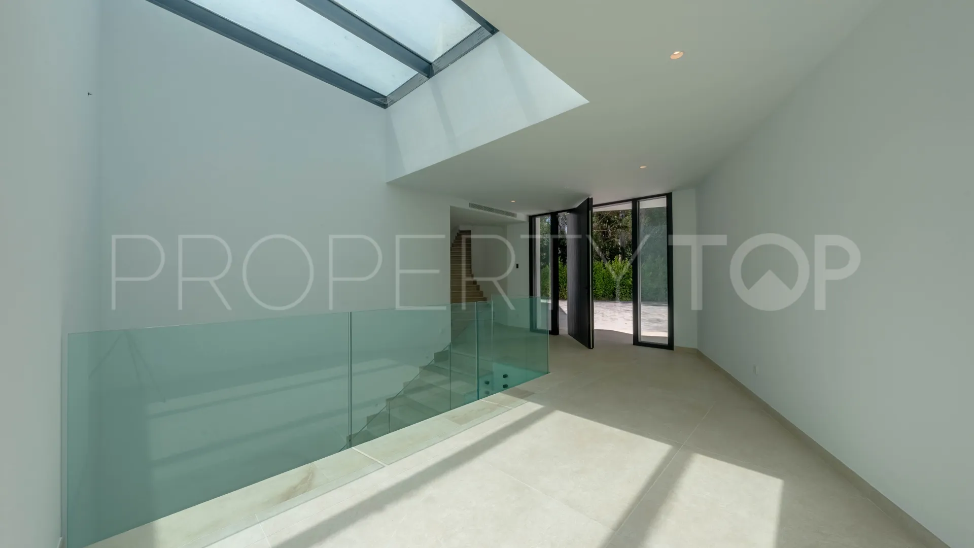 Zona F 5 bedrooms villa for sale