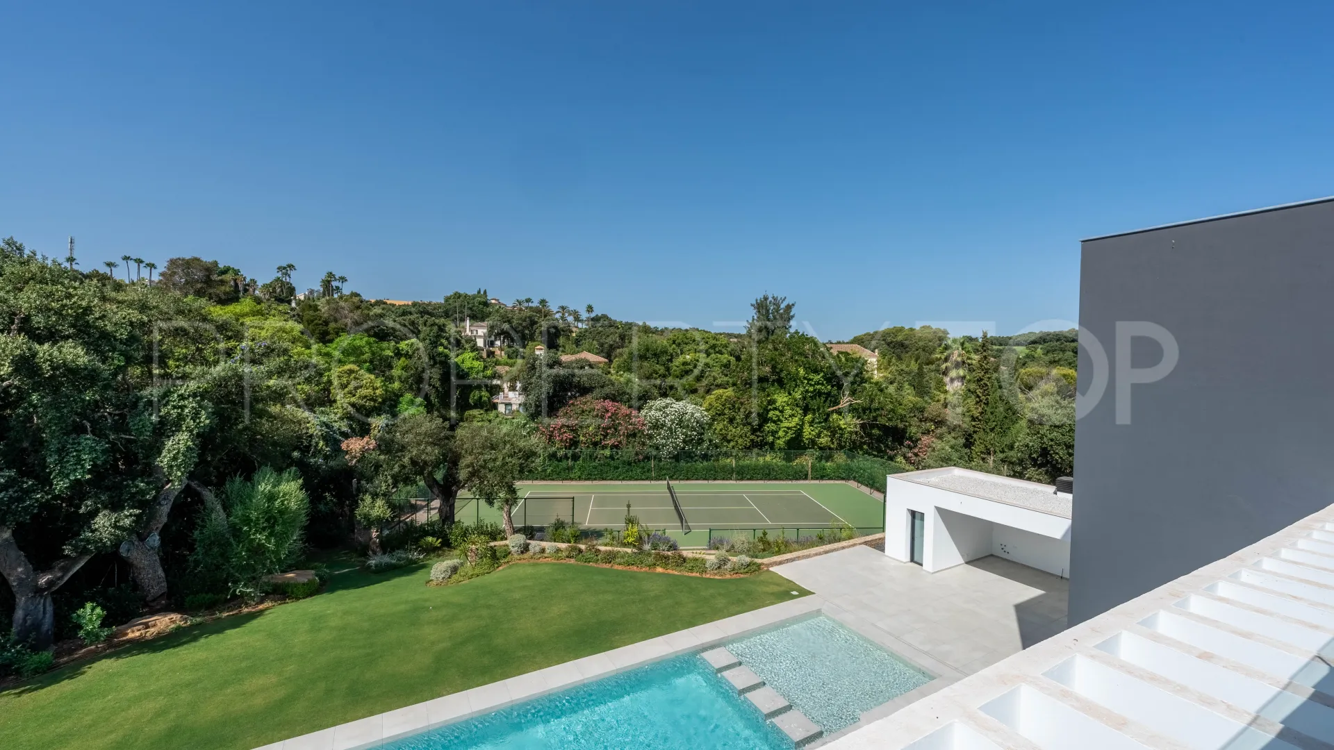 Zona C villa for sale