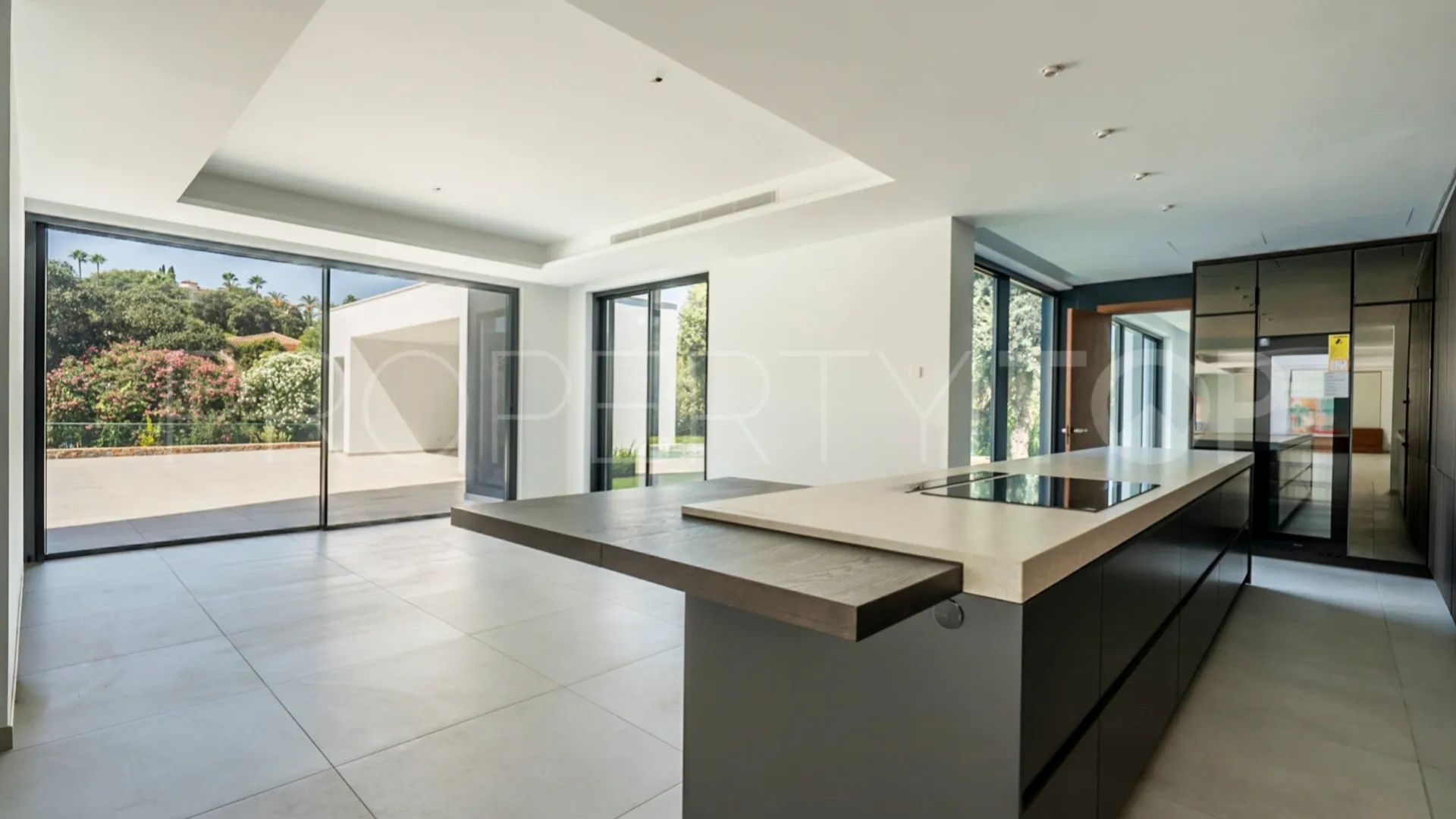 Zona C villa for sale