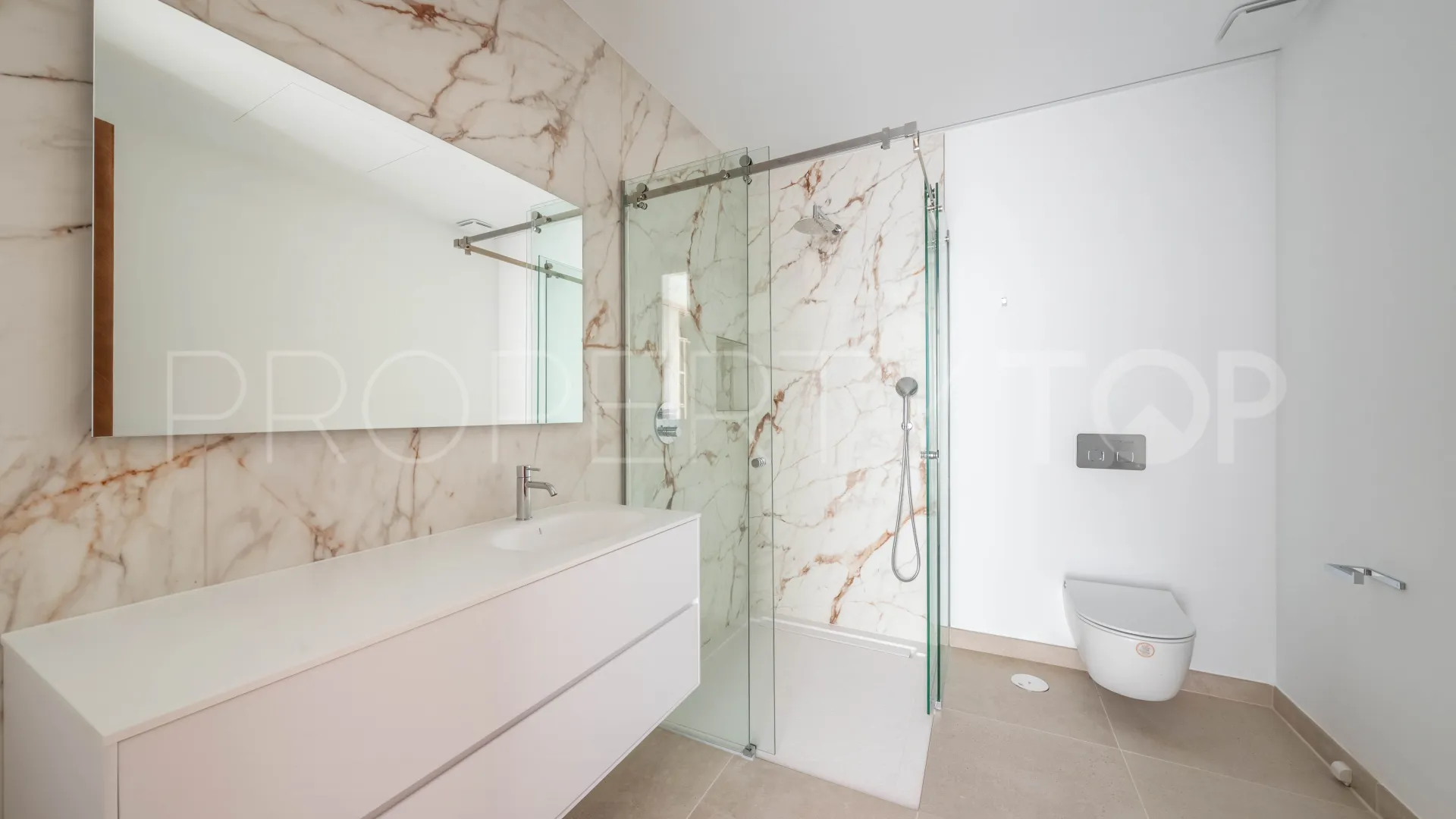 Zona C villa for sale