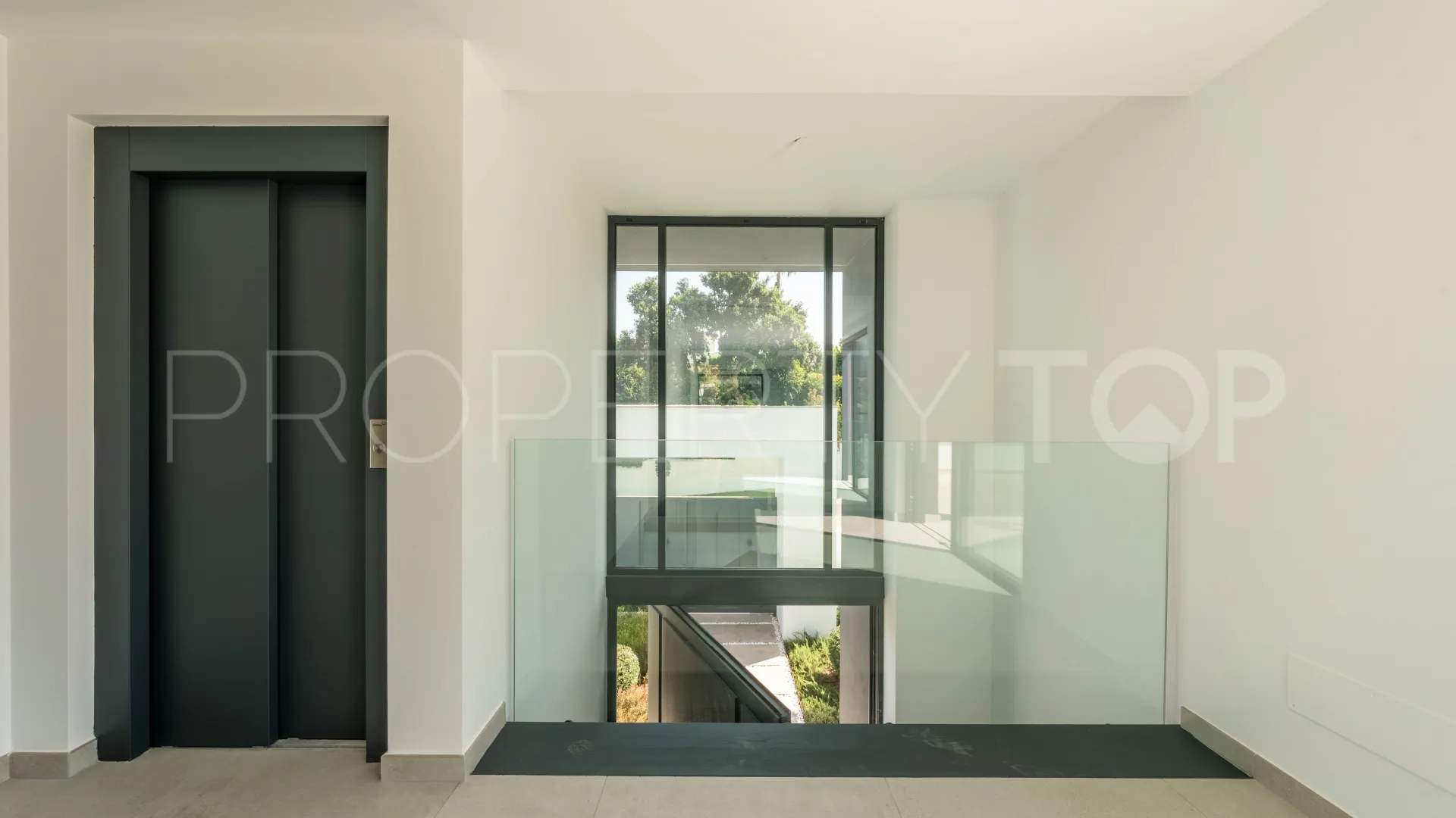 Zona C villa for sale