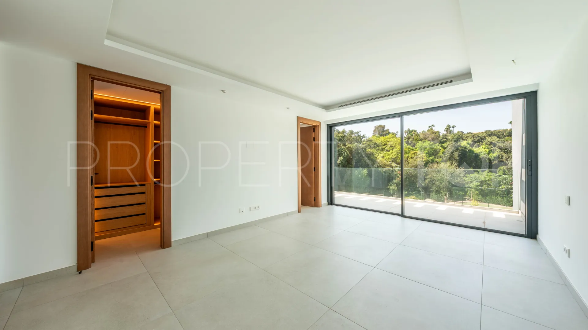Zona C villa for sale