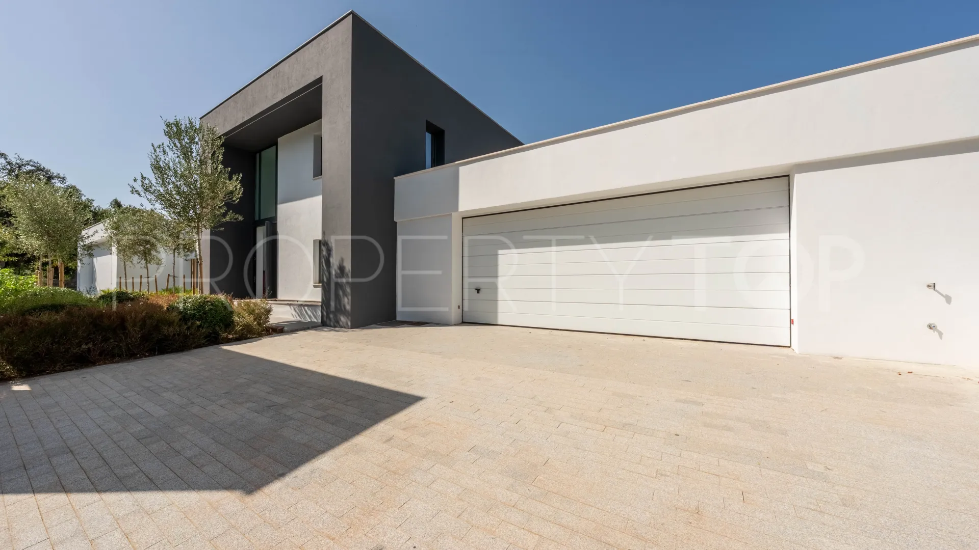 Zona C villa for sale