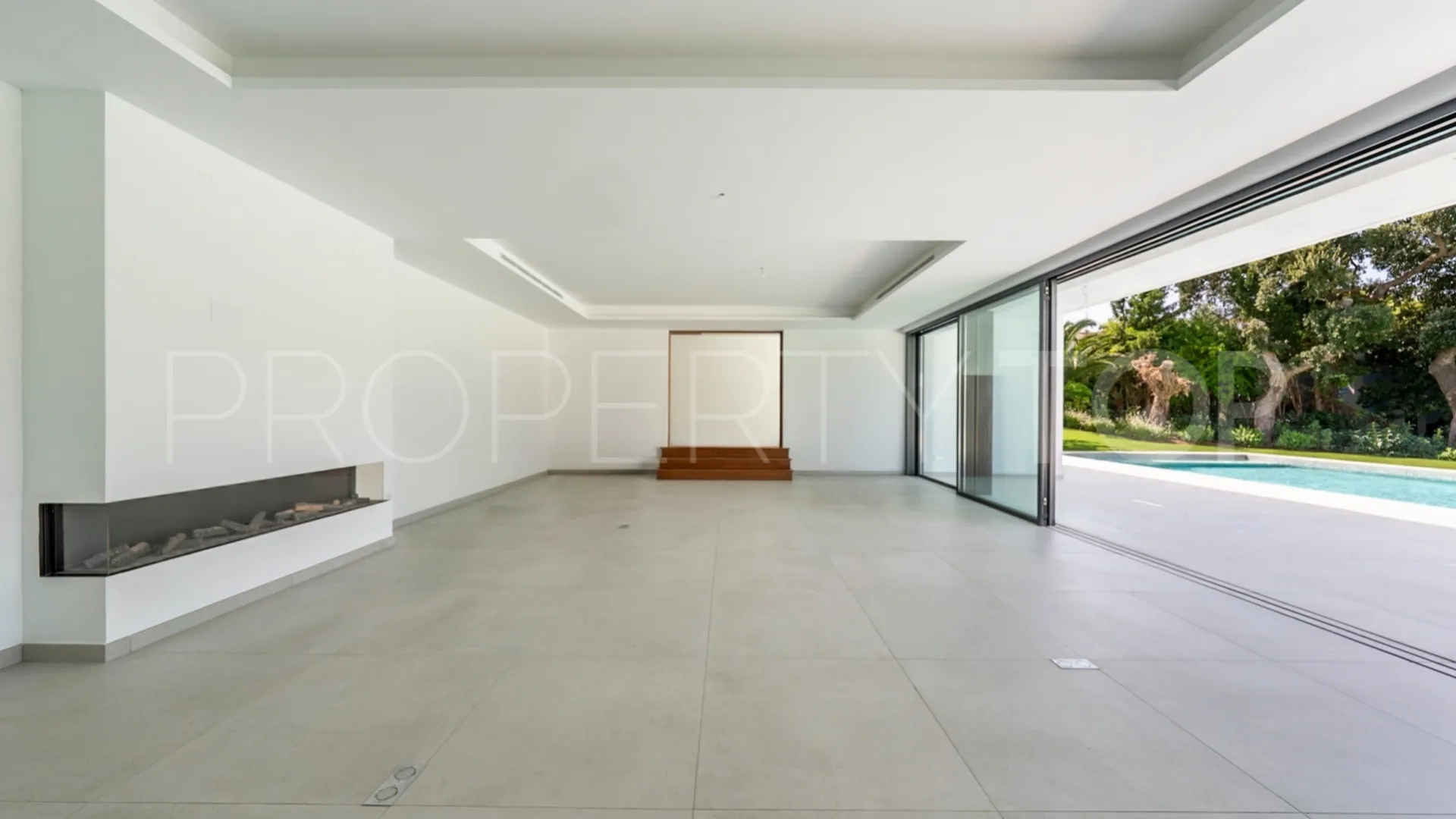 Zona C villa for sale