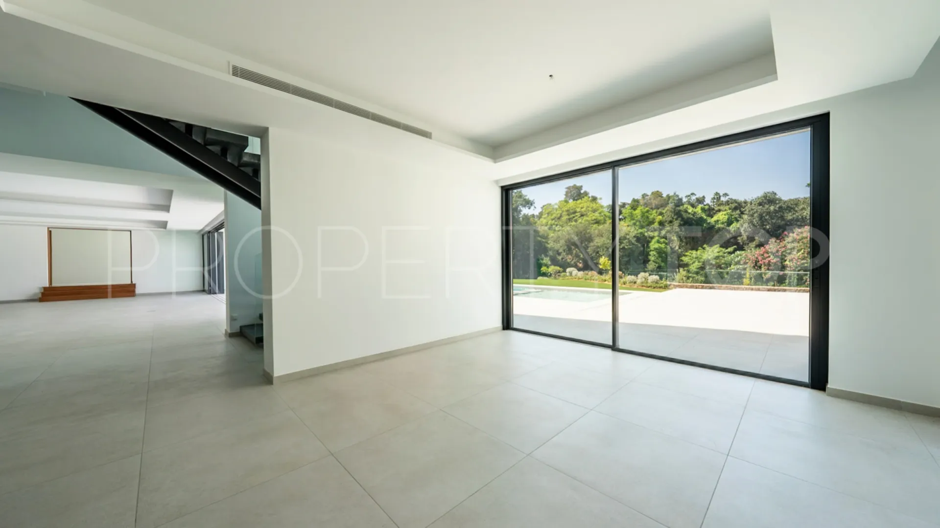 Zona C villa for sale