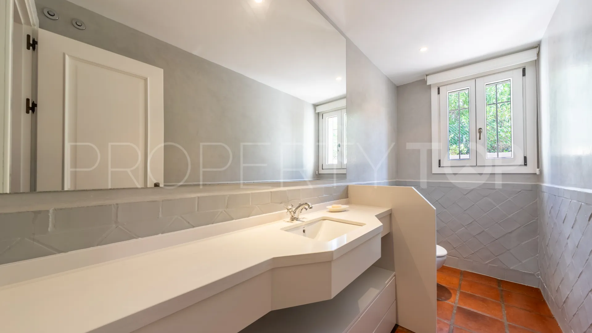 Casa en venta de 6 dormitorios en Los Cortijos de la Reserva