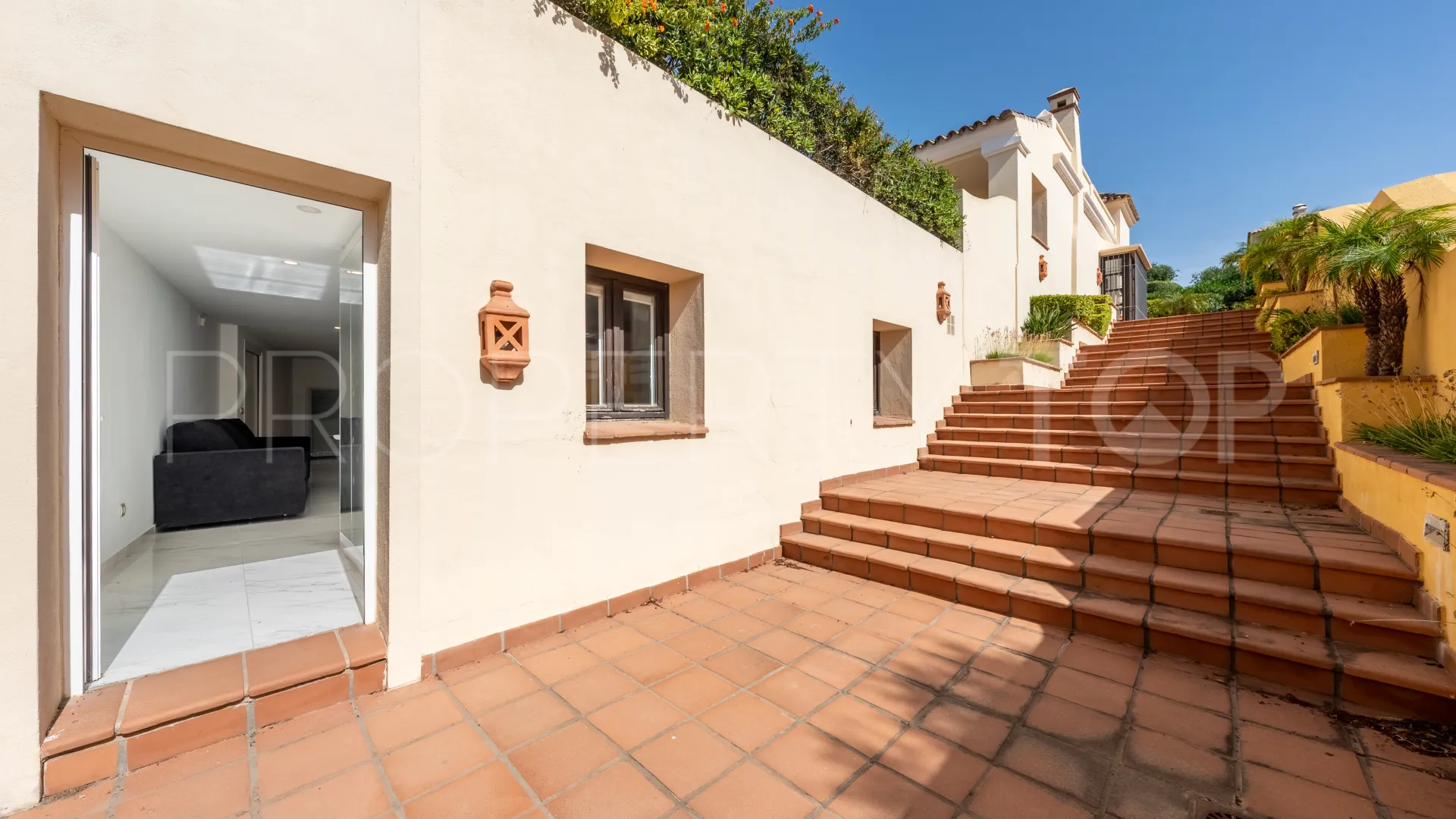 Casa en venta de 6 dormitorios en Los Cortijos de la Reserva