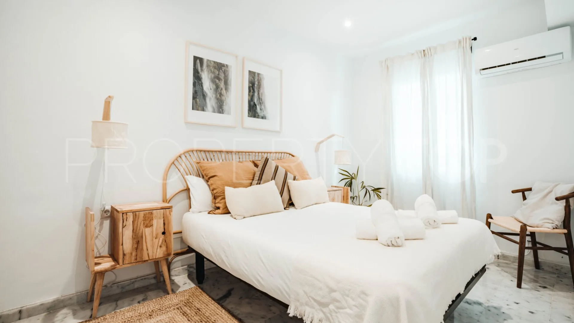 Nueva Andalucia 4 bedrooms villa for sale