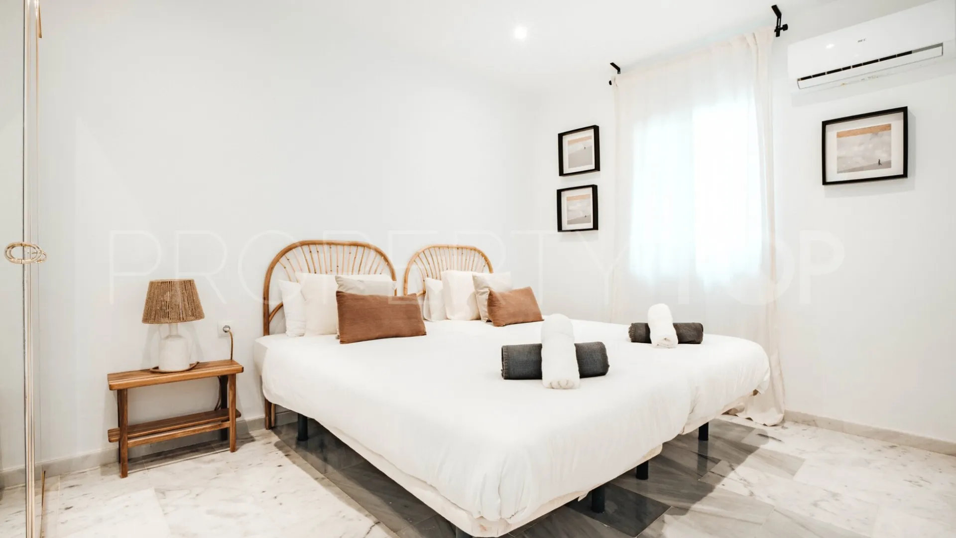 Nueva Andalucia 4 bedrooms villa for sale