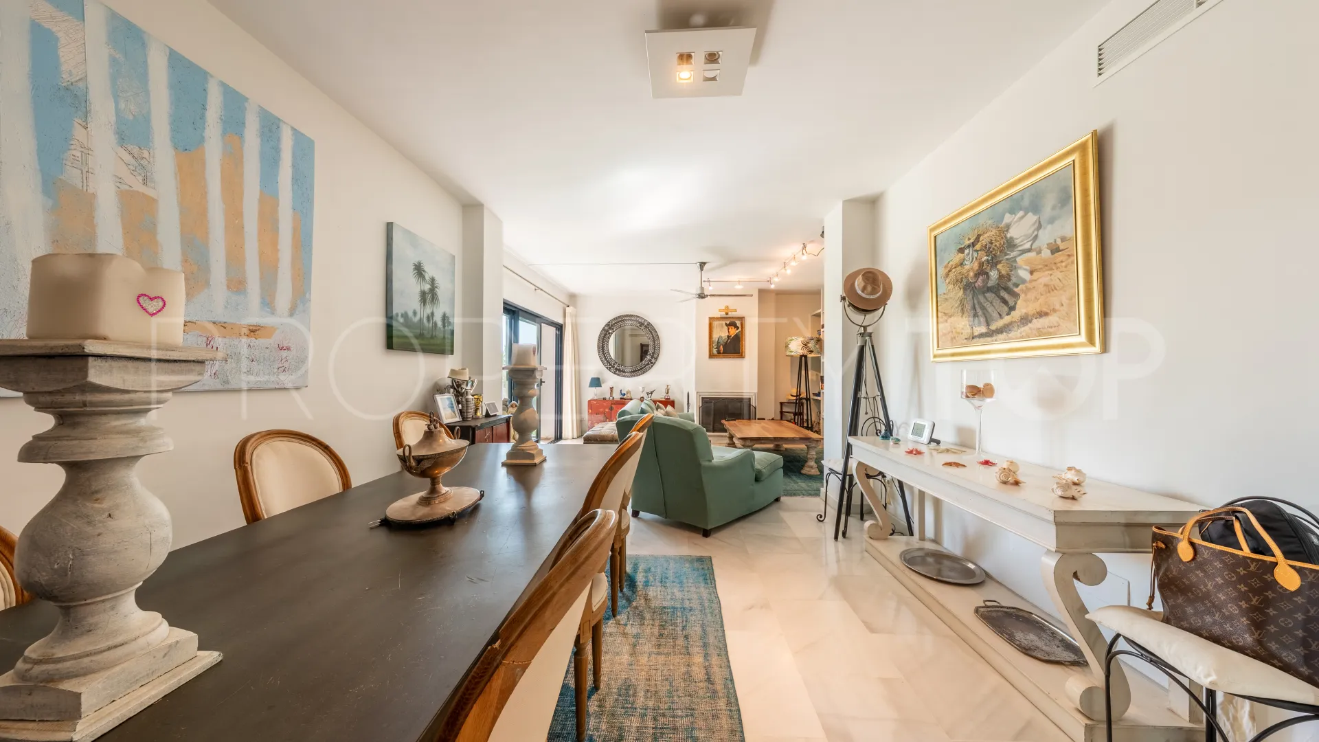 Comprar apartamento con 3 dormitorios en El Polo de Sotogrande