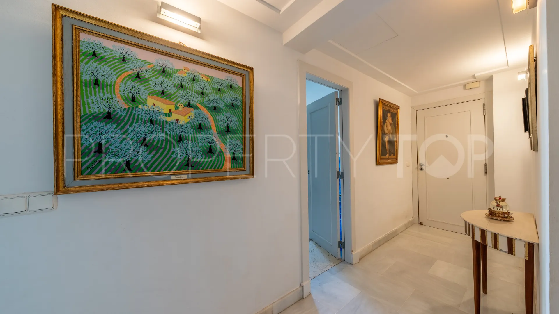 Comprar apartamento con 3 dormitorios en El Polo de Sotogrande