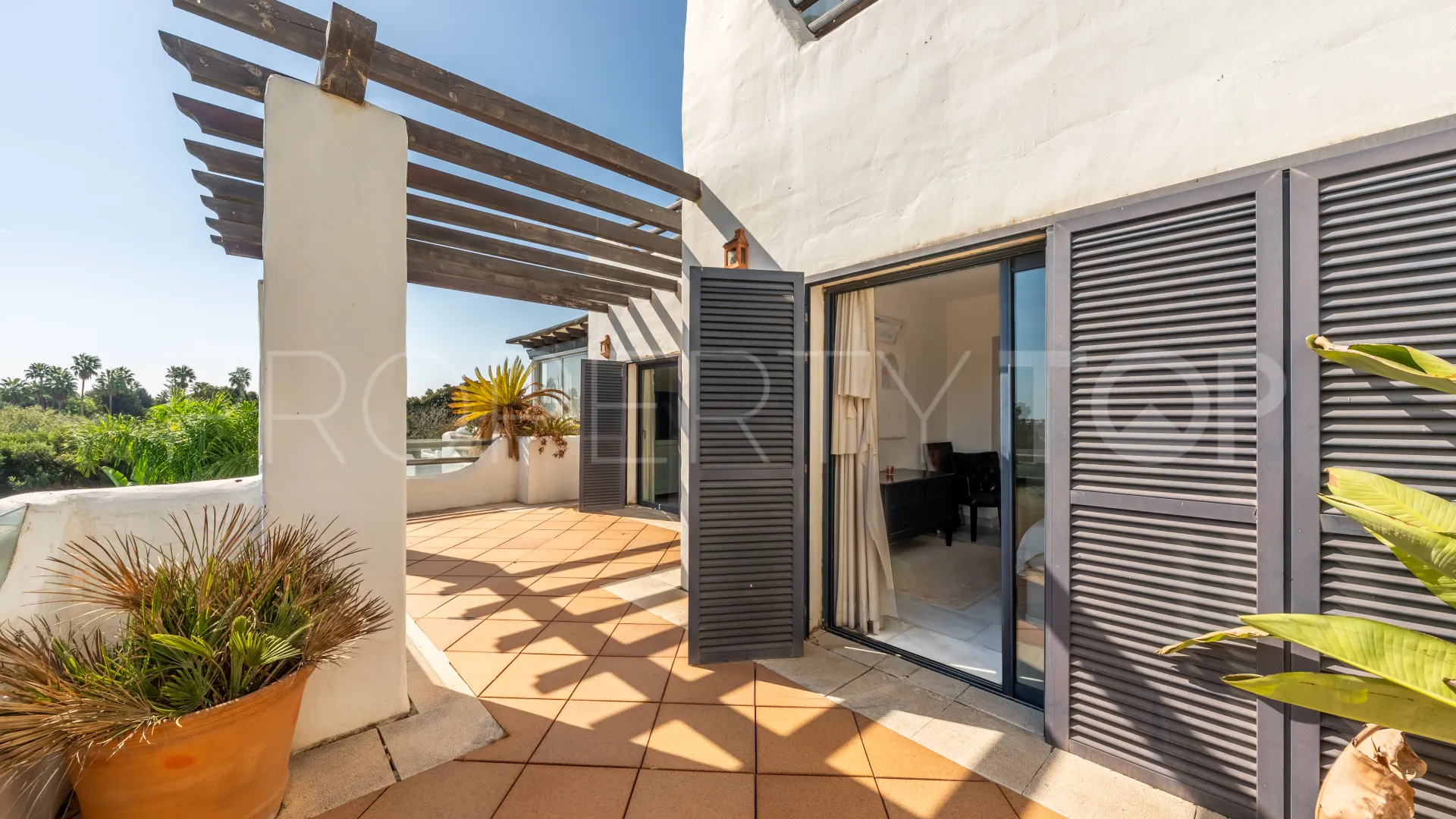 Comprar apartamento con 3 dormitorios en El Polo de Sotogrande