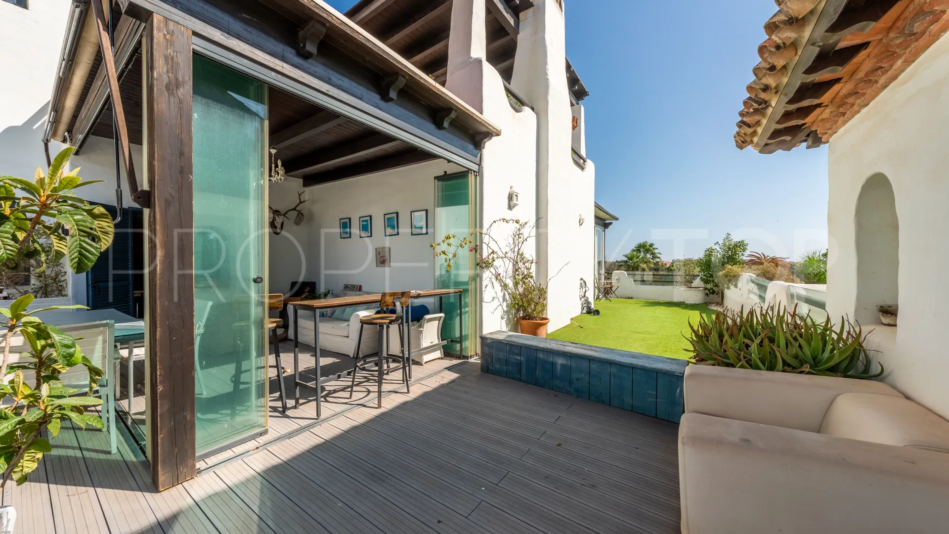 Comprar apartamento con 3 dormitorios en El Polo de Sotogrande