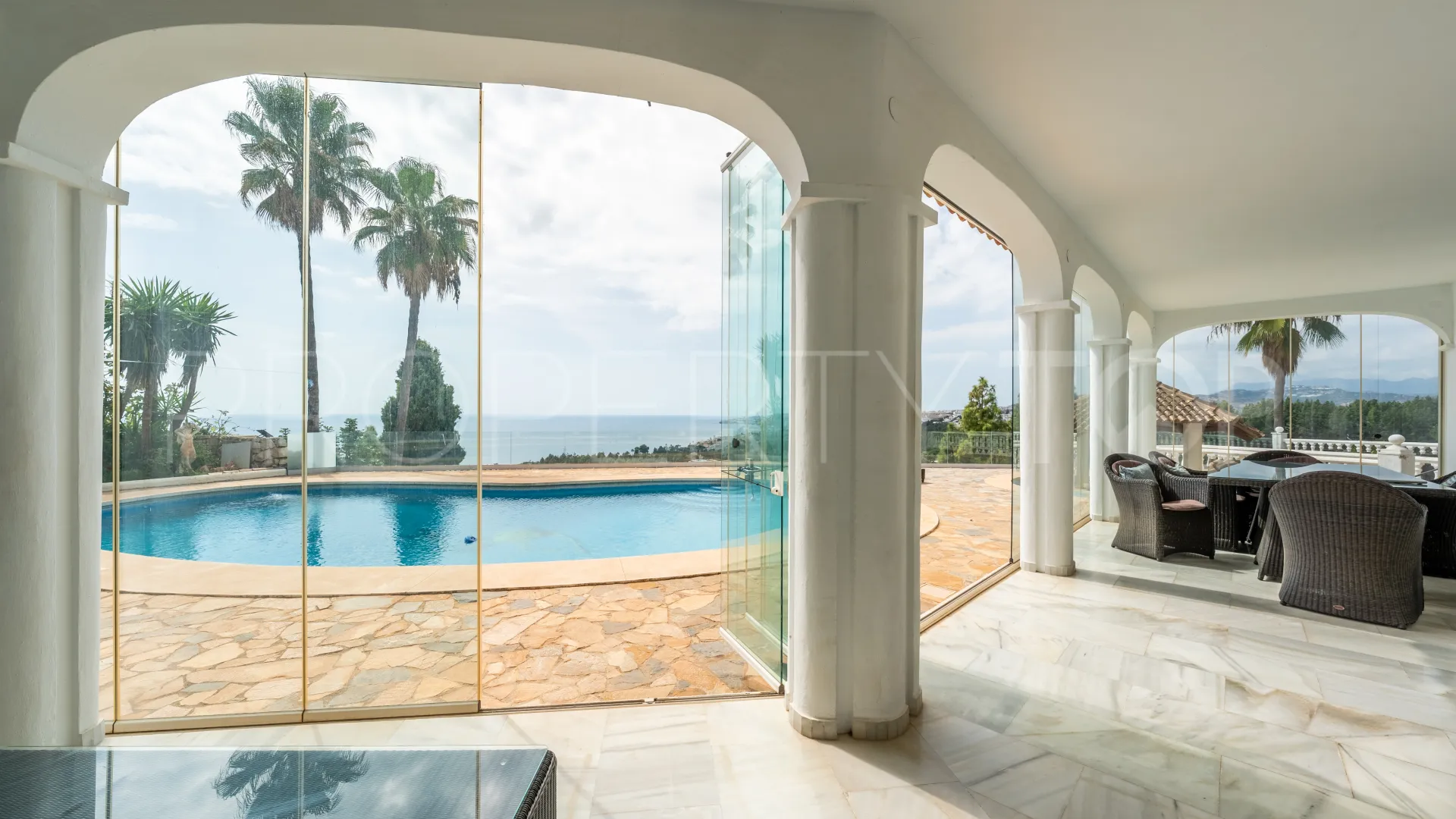 5 bedrooms villa in Mijas Costa for sale