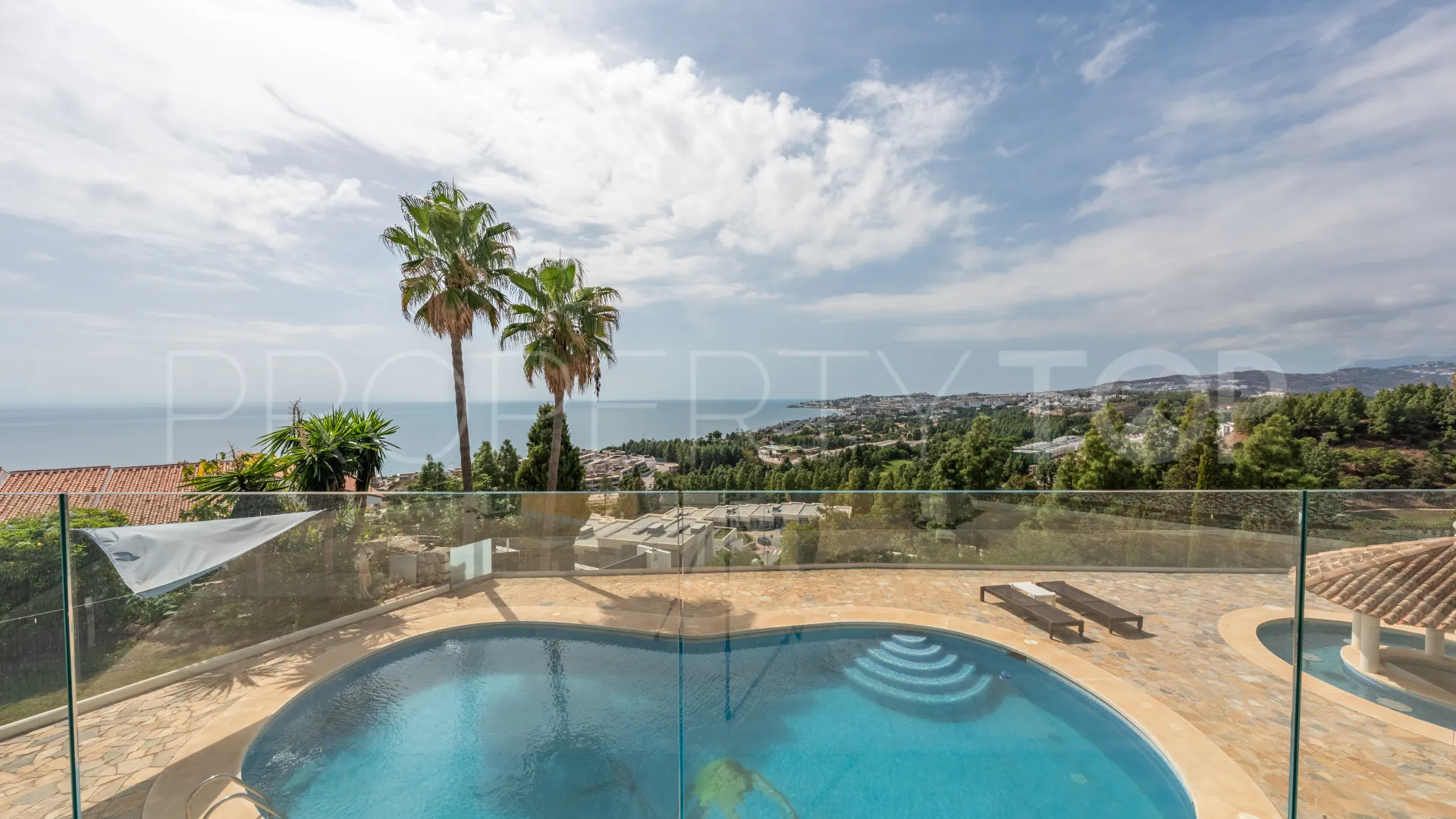 5 bedrooms villa in Mijas Costa for sale