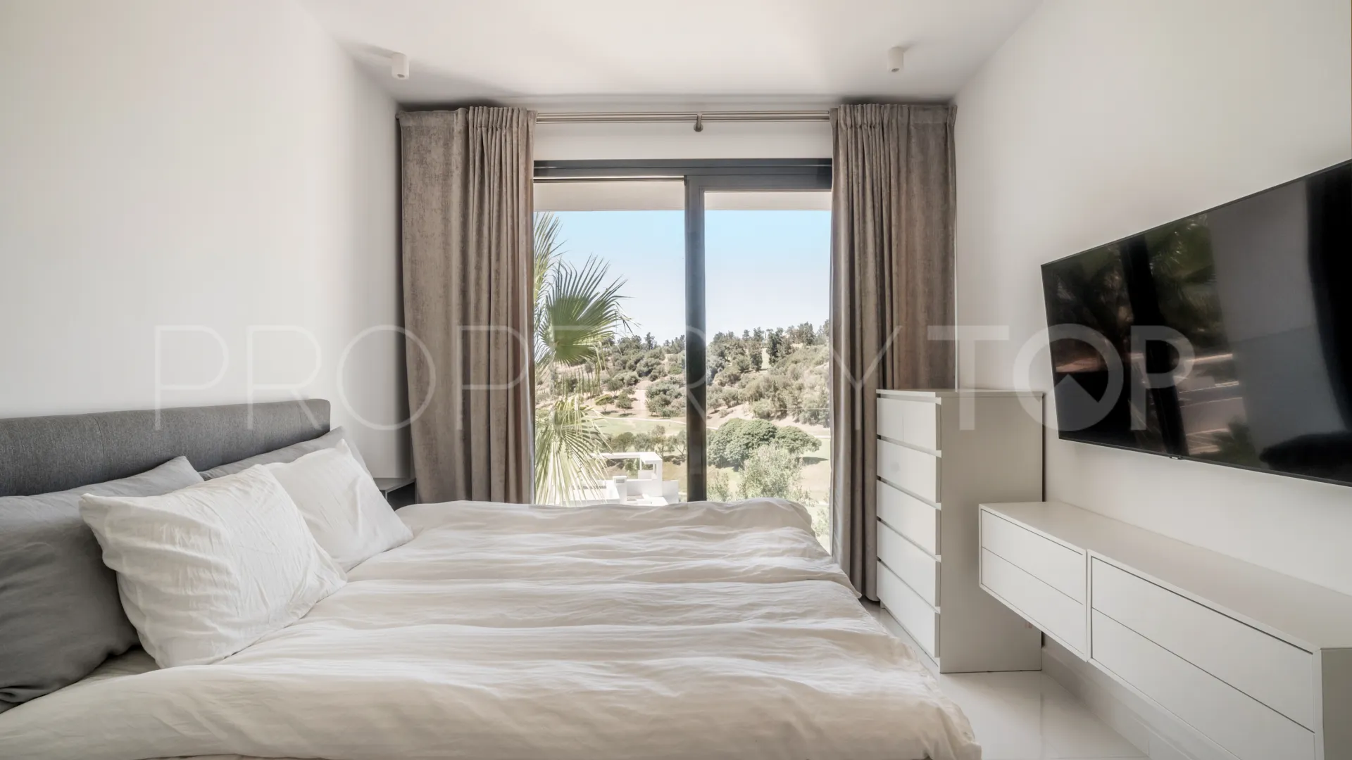 Atalaya Hills, atico duplex con 2 dormitorios en venta