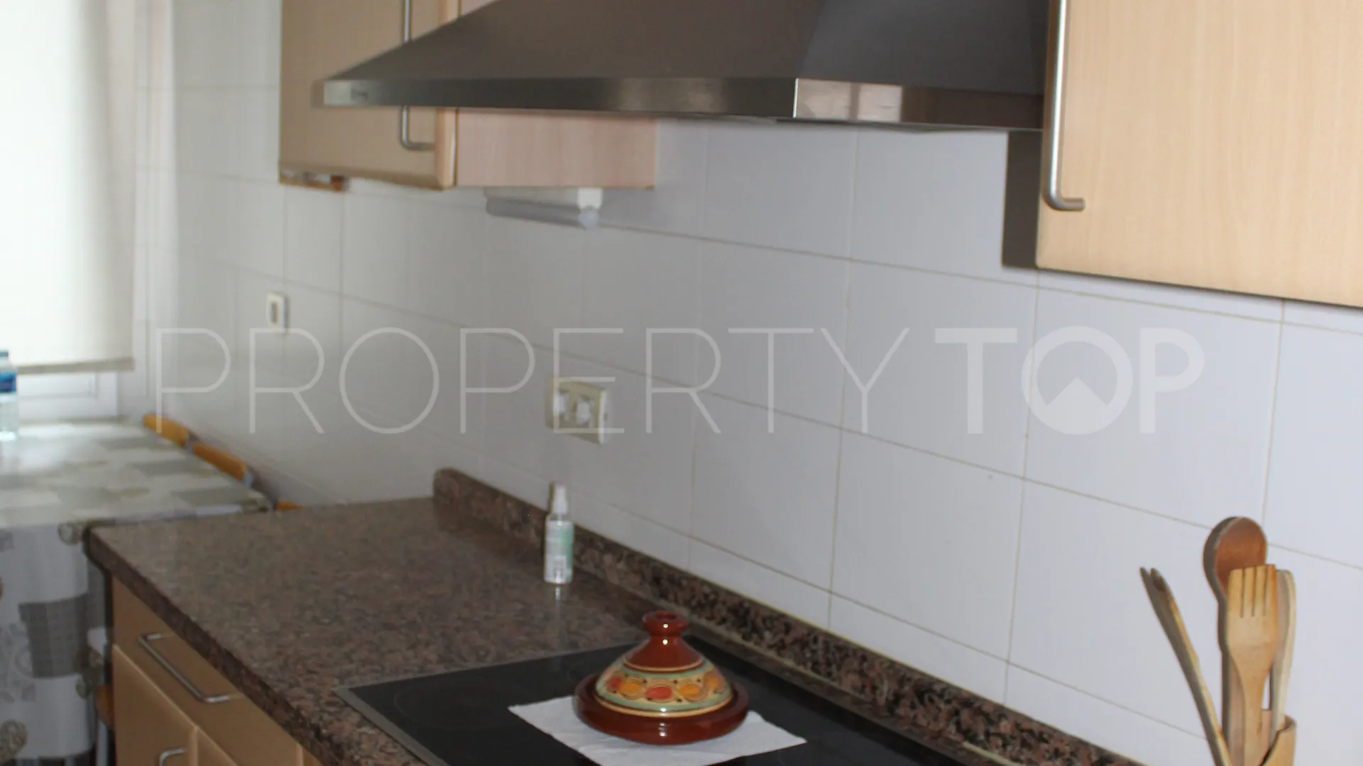 For sale ground floor apartment in La Duquesa