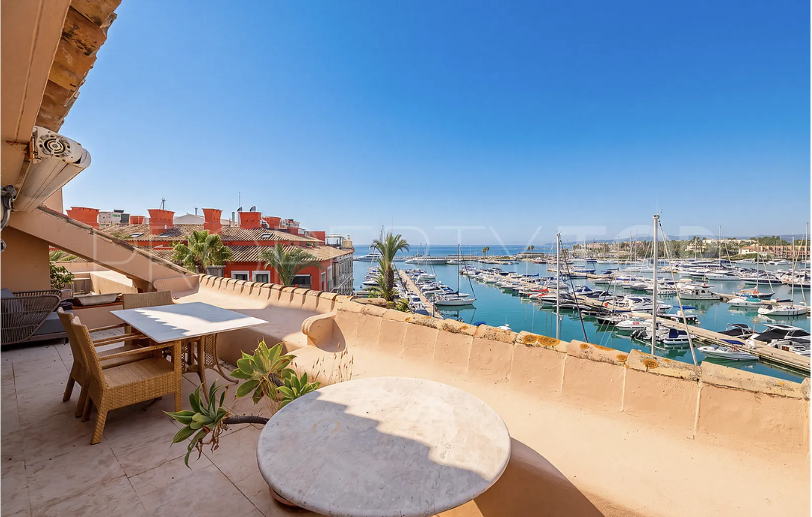4 bedrooms penthouse for sale in Sotogrande Marina