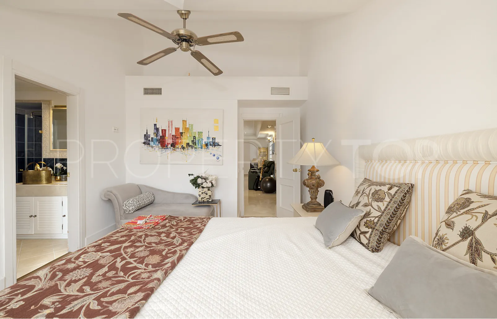 4 bedrooms penthouse for sale in Sotogrande Marina