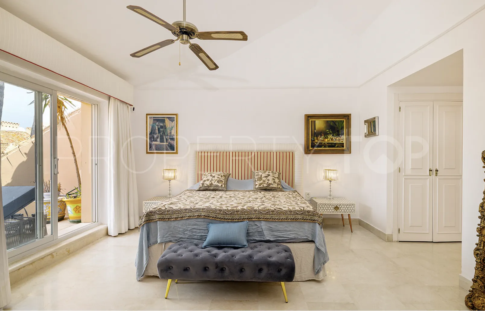 4 bedrooms penthouse for sale in Sotogrande Marina