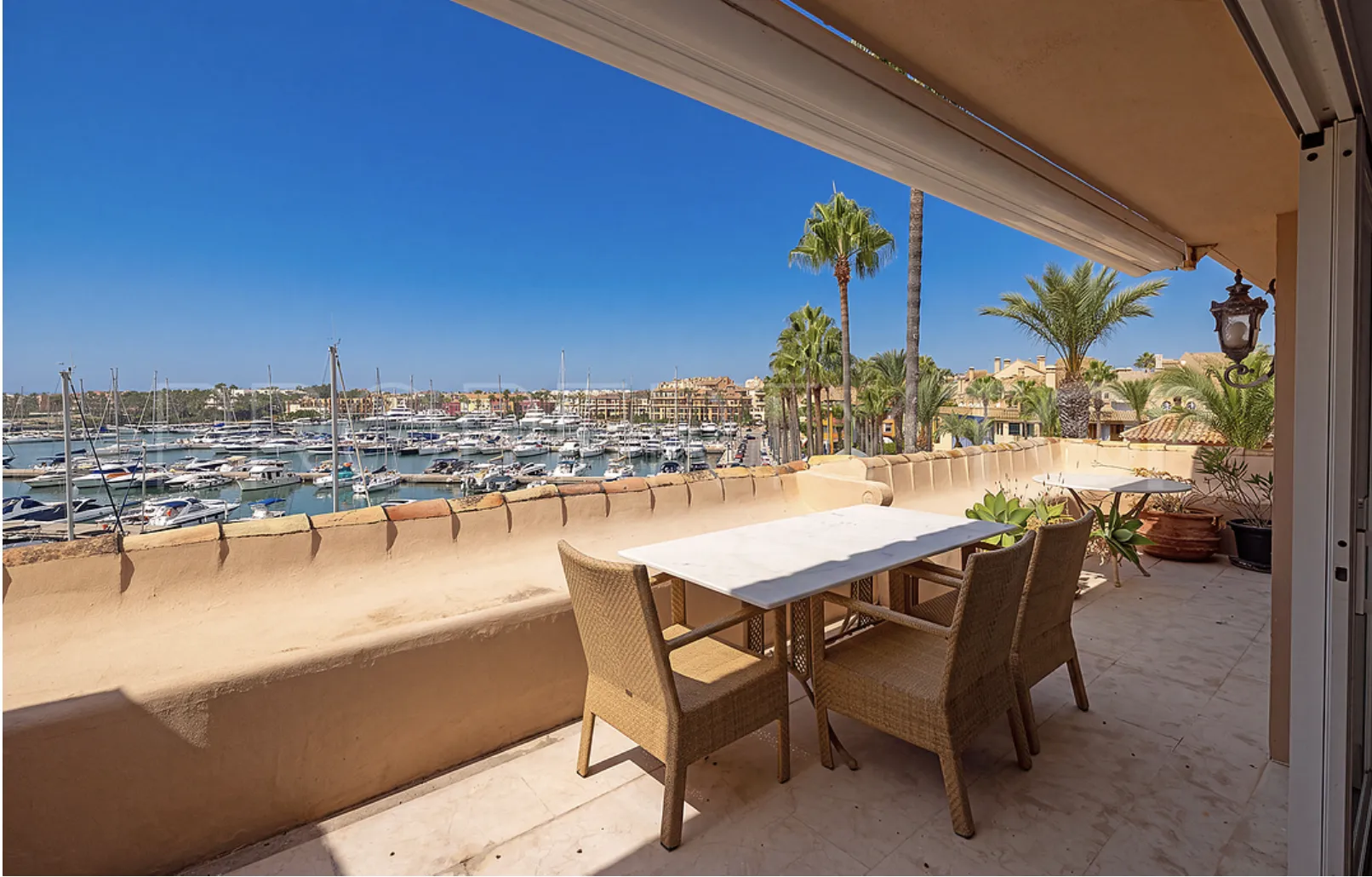4 bedrooms penthouse for sale in Sotogrande Marina