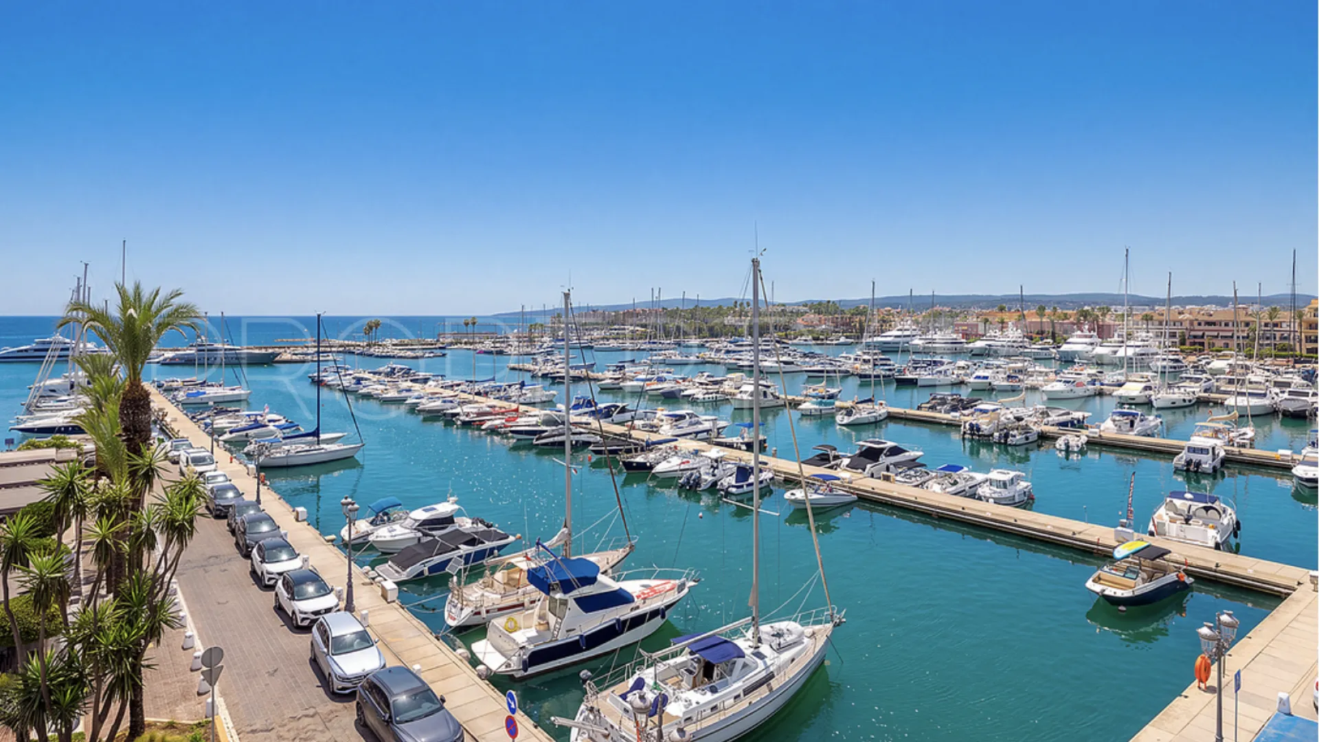 4 bedrooms penthouse for sale in Sotogrande Marina