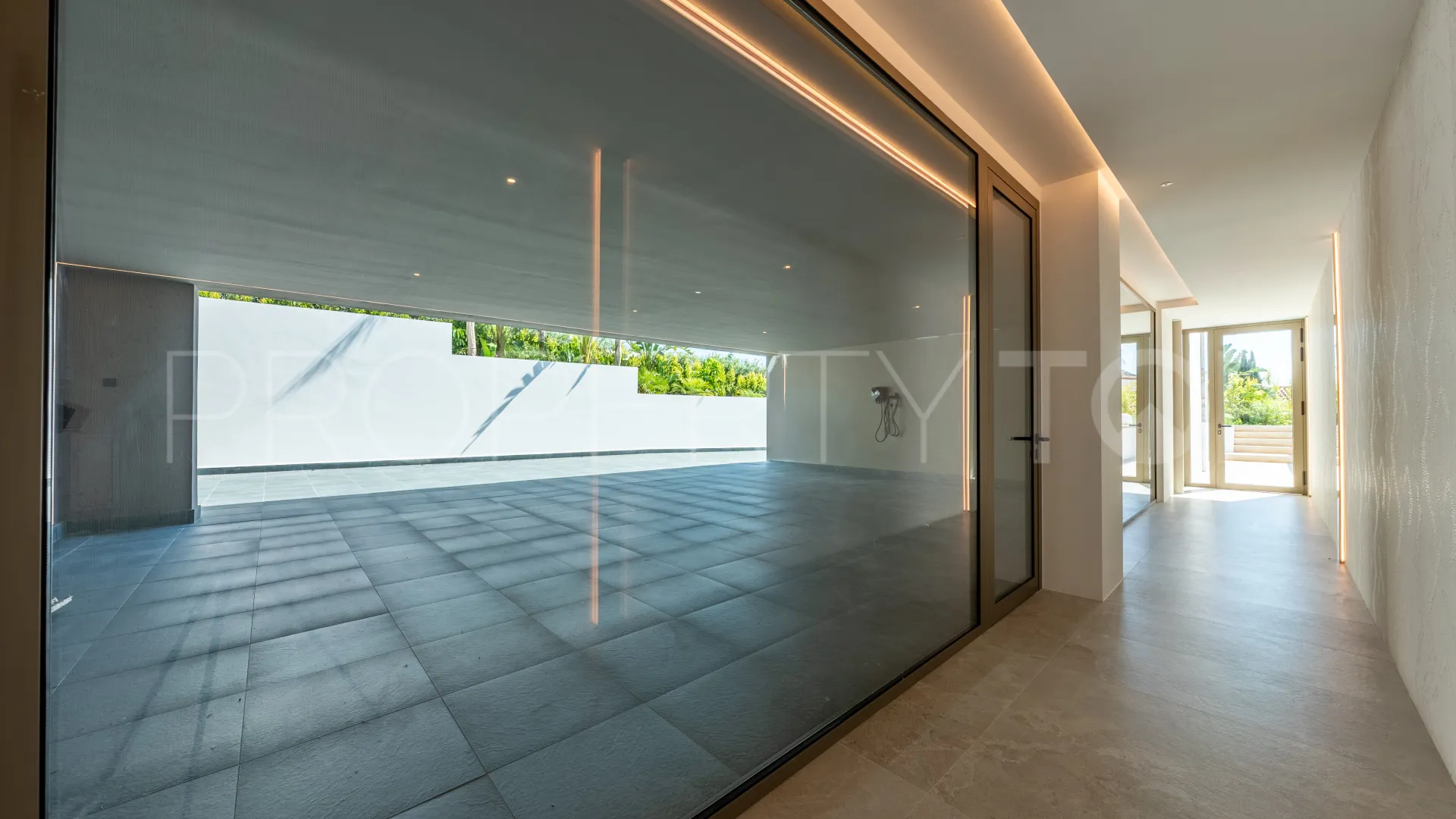 For sale La Reserva 6 bedrooms house