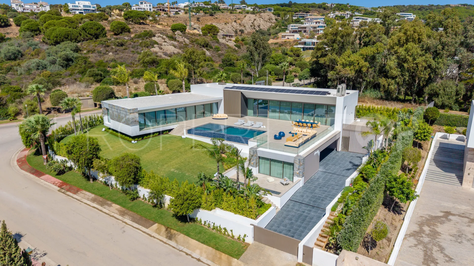 For sale La Reserva 6 bedrooms house