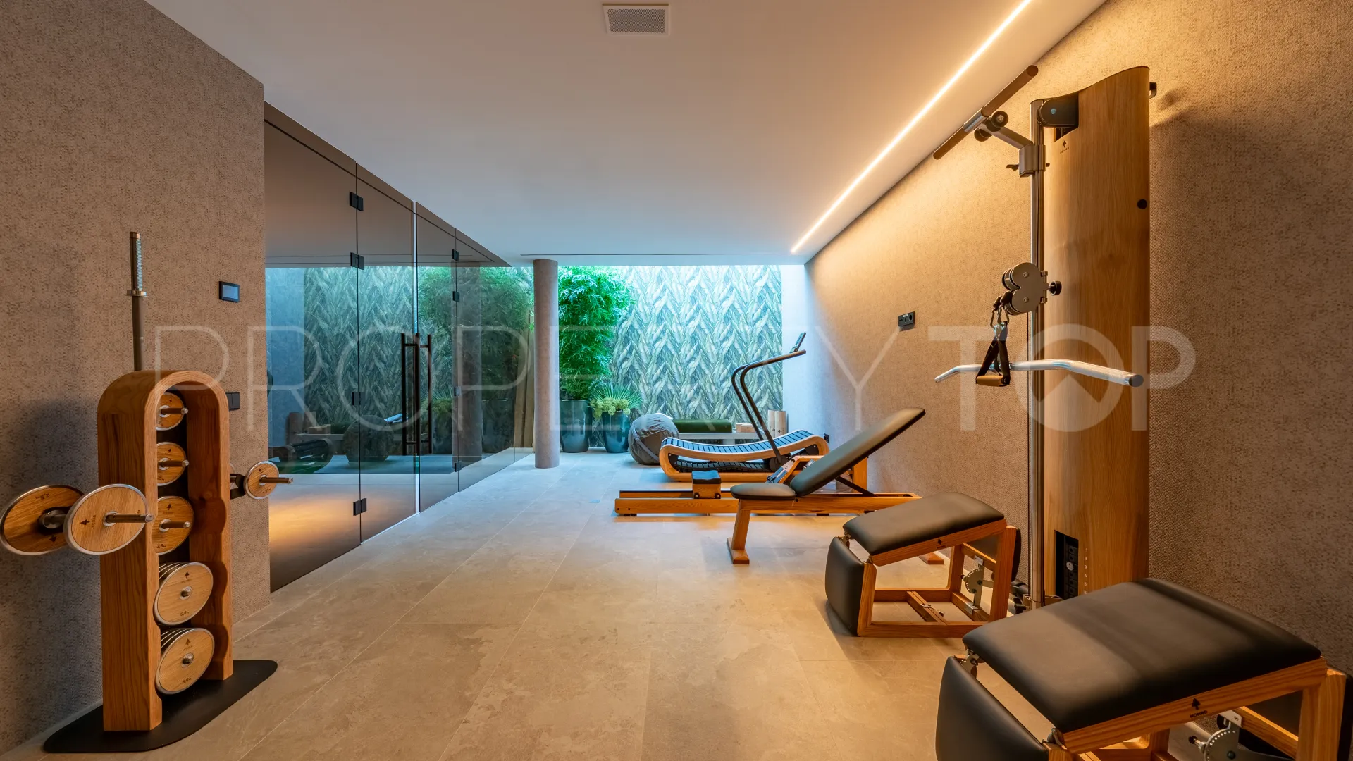 For sale La Reserva 6 bedrooms house