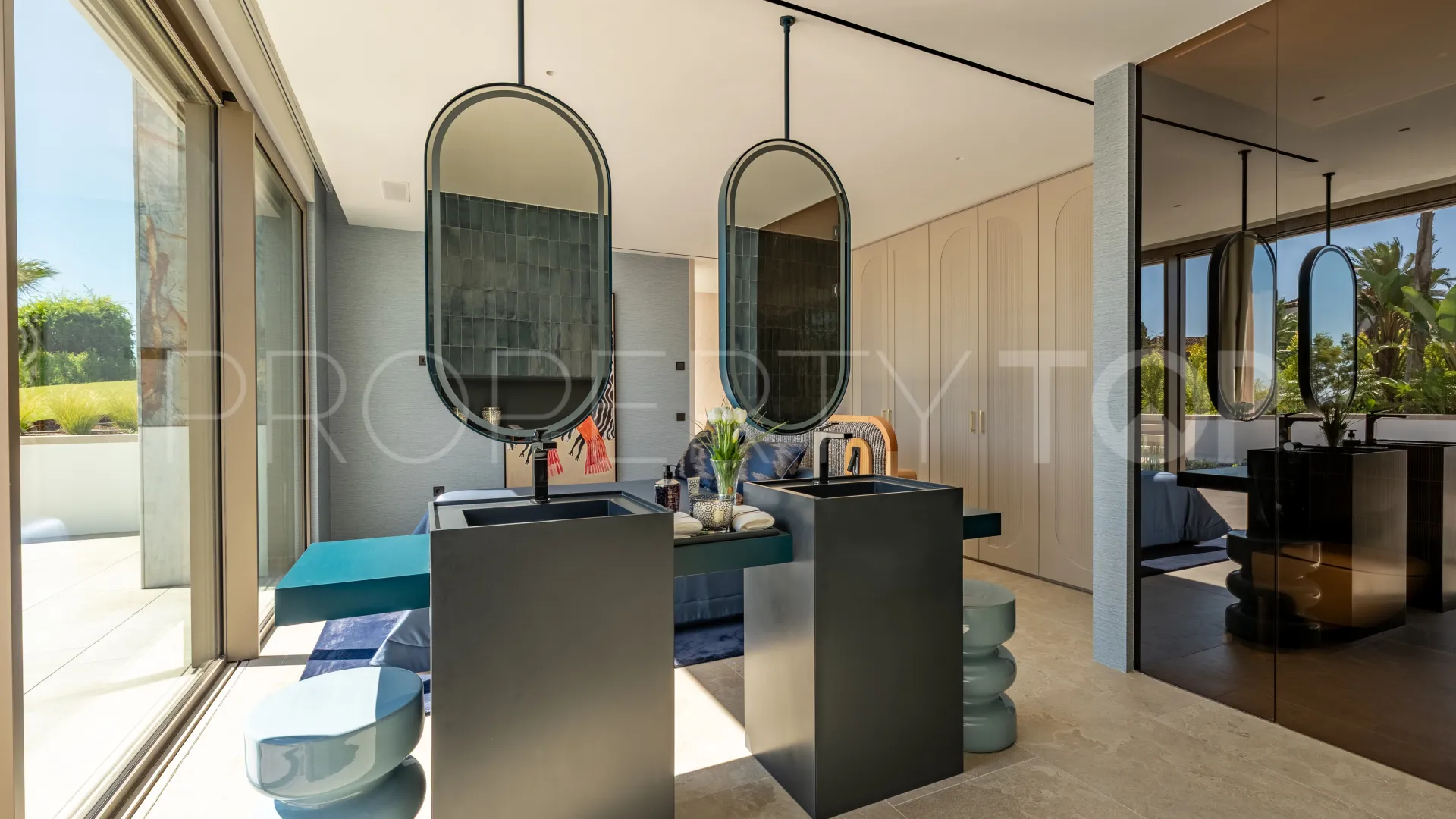 For sale La Reserva 6 bedrooms house