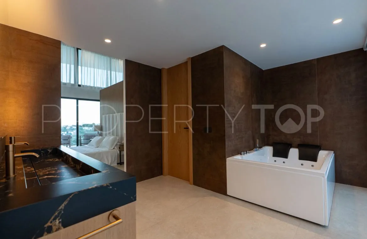 For sale house in Zona M