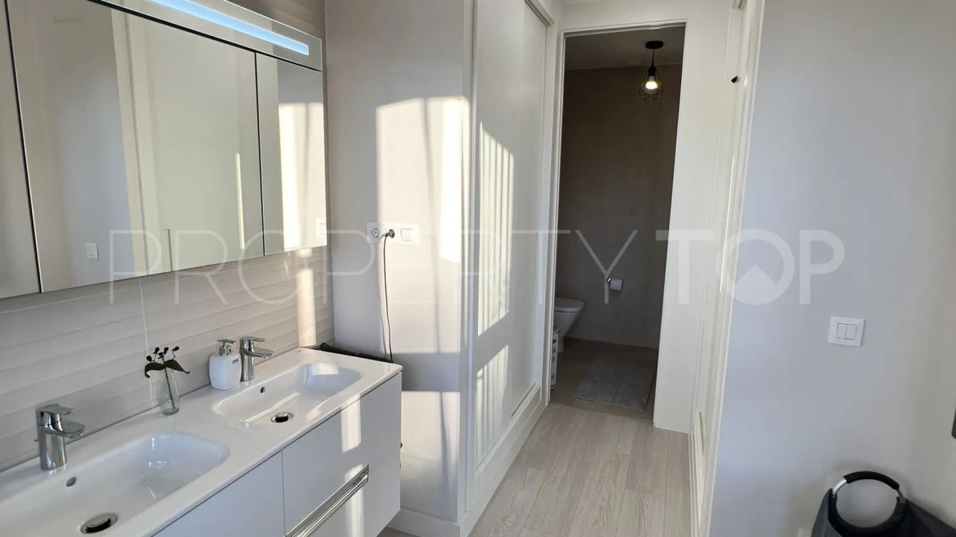 Semi detached house for sale in Sotogrande Alto