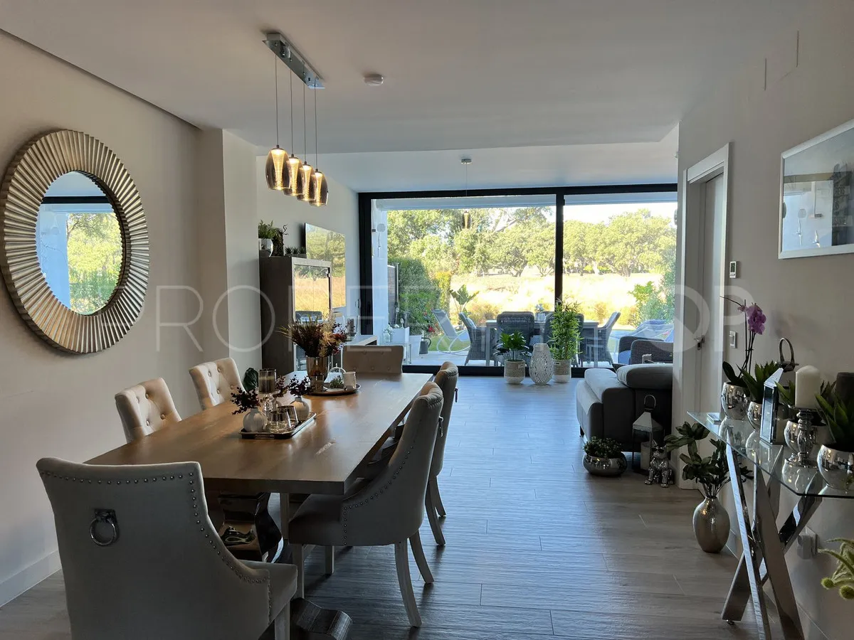 Adosado de 4 dormitorios en venta en Sotogrande