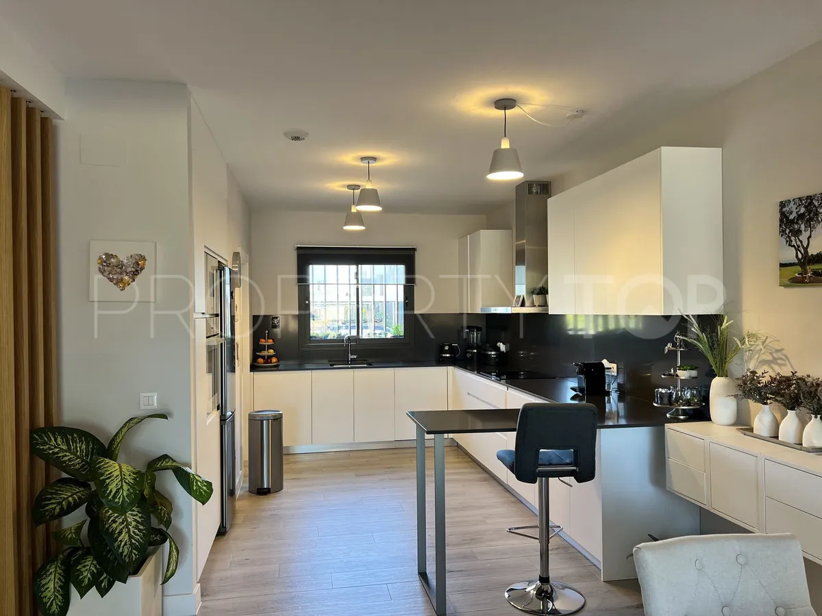 Adosado de 4 dormitorios en venta en Sotogrande