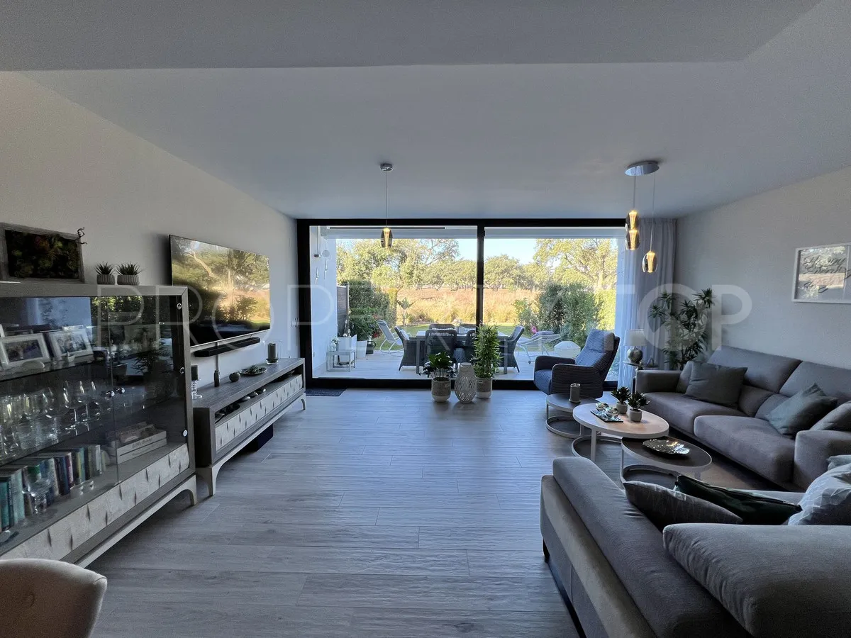 Adosado de 4 dormitorios en venta en Sotogrande