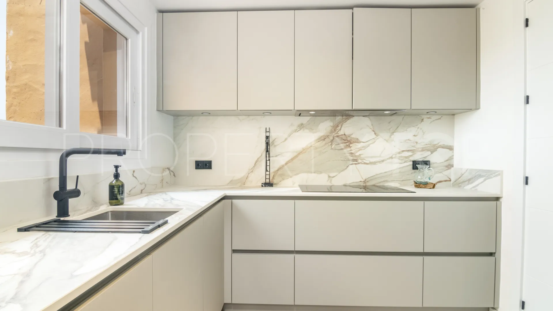 For sale 3 bedrooms duplex penthouse in Les Belvederes