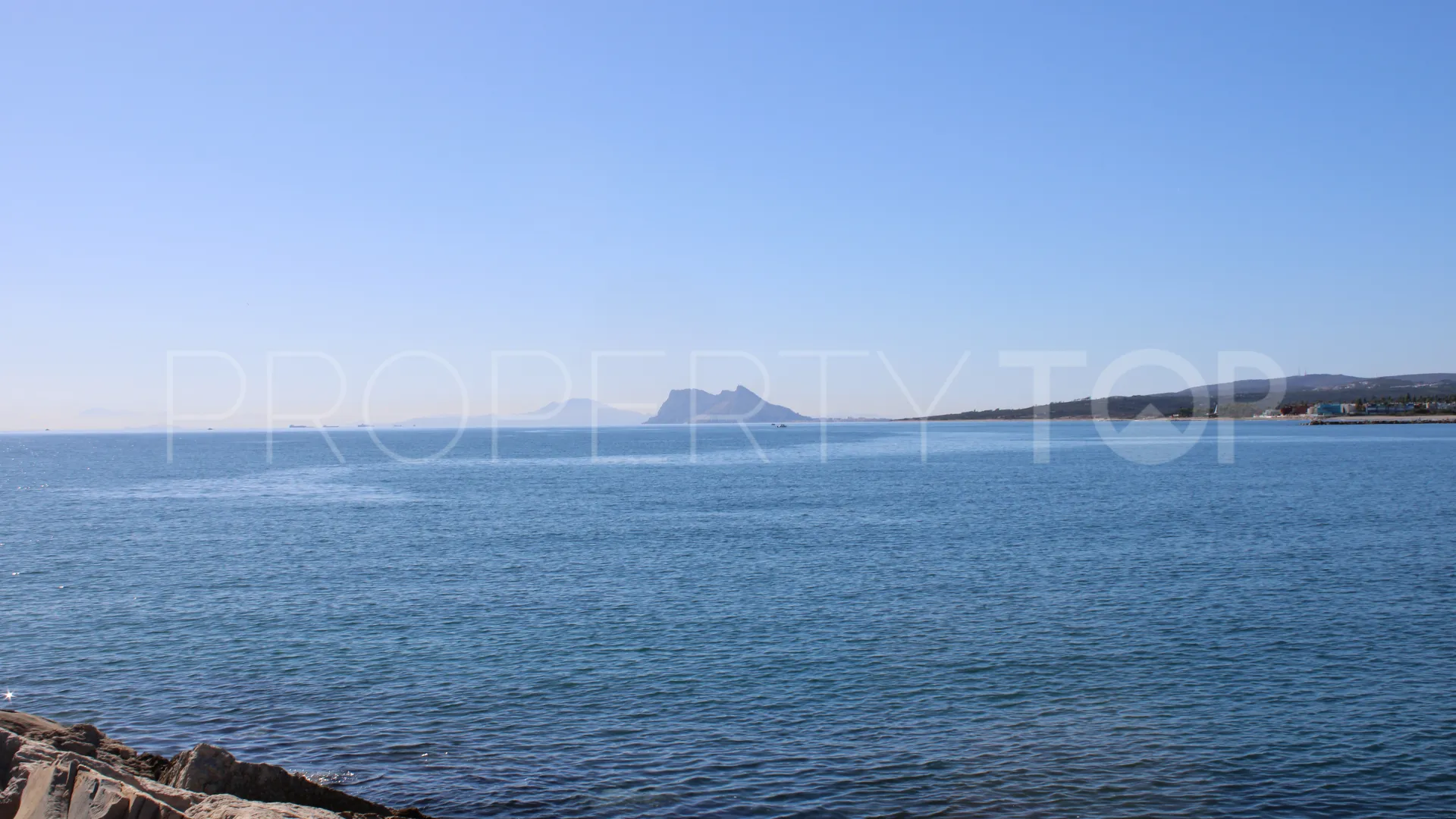 Plot for sale in Zona L