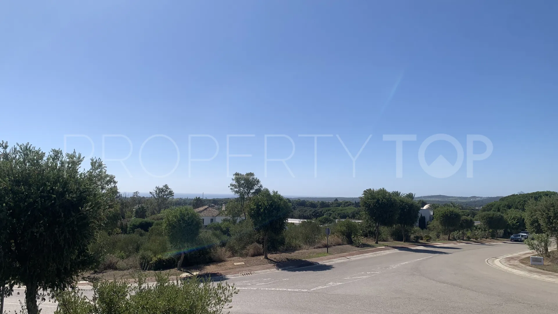 Plot for sale in Zona L