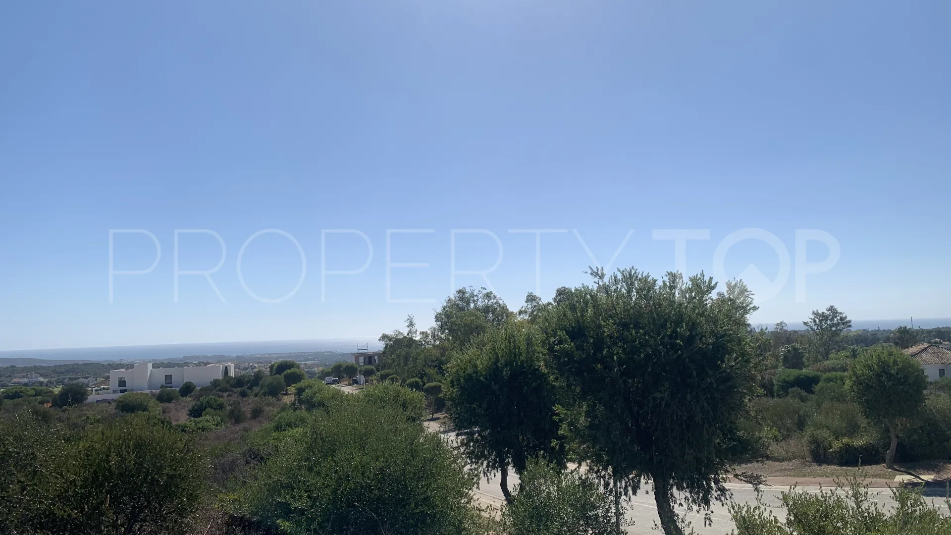 Plot for sale in Zona L