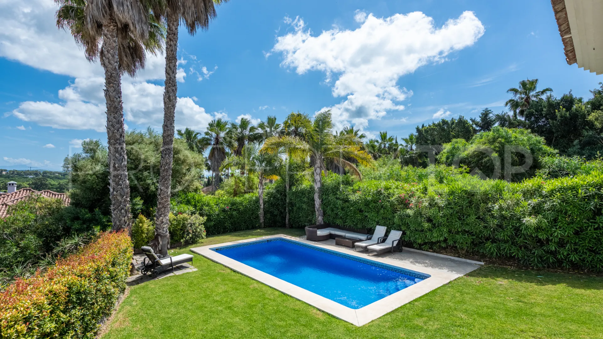 Villa with 4 bedrooms for sale in Zona F