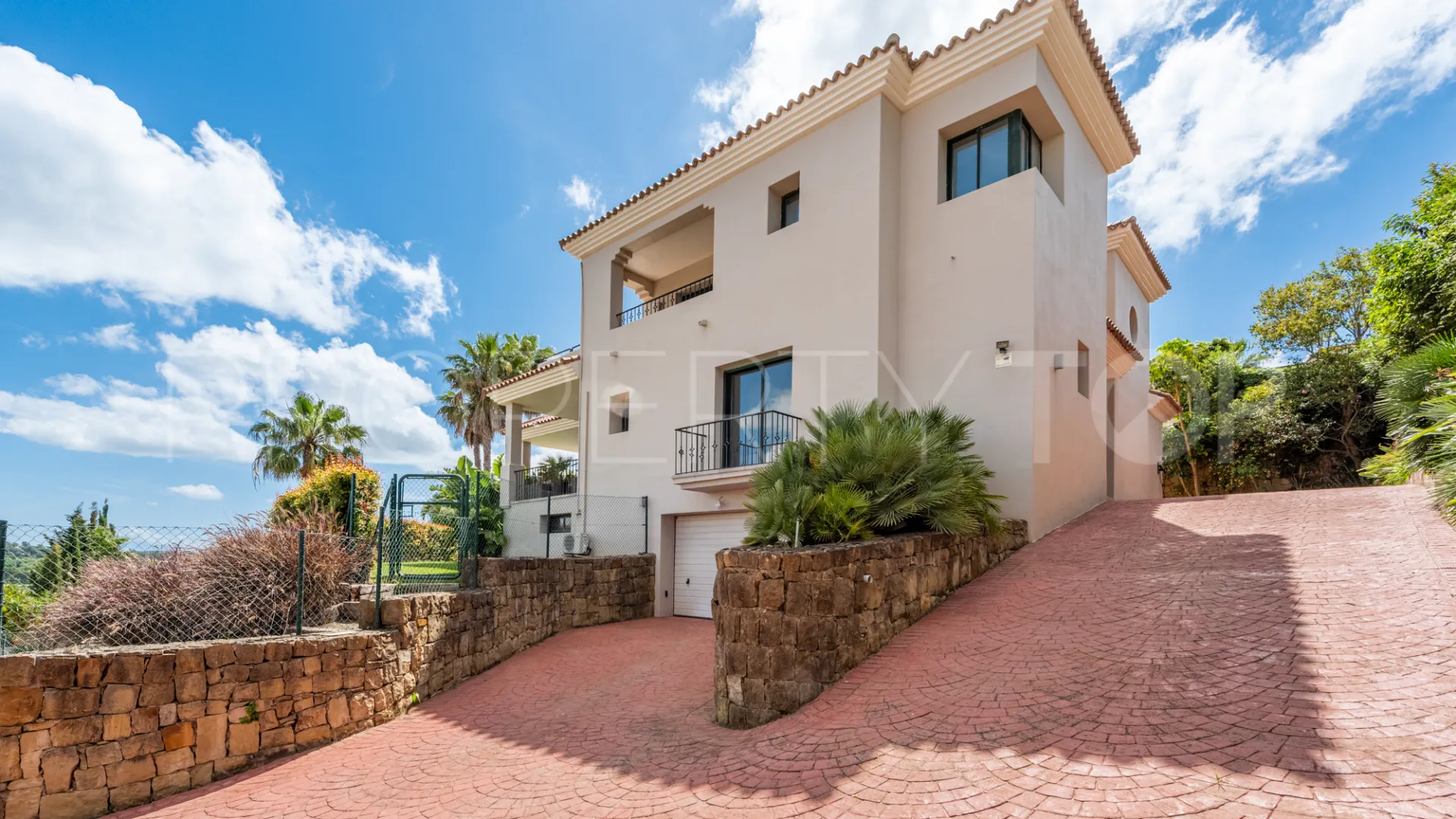 Villa with 4 bedrooms for sale in Zona F