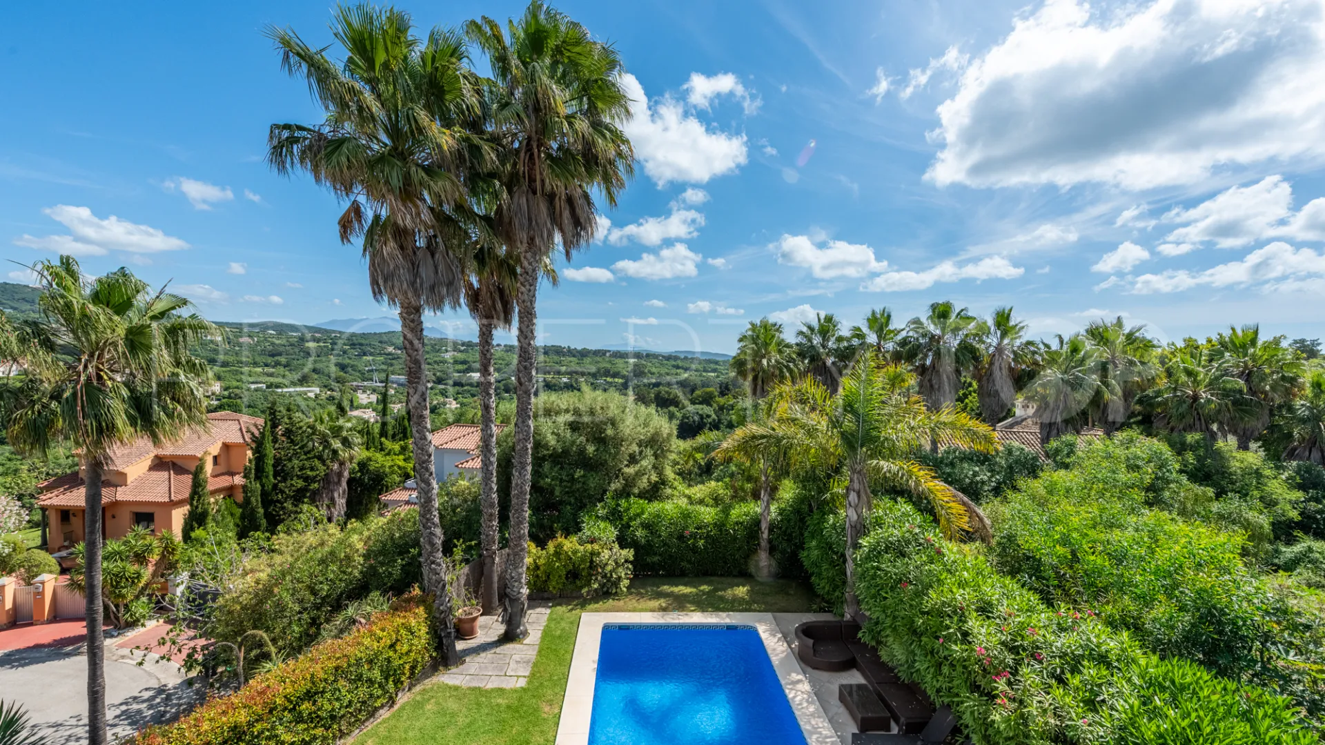 Villa with 4 bedrooms for sale in Zona F
