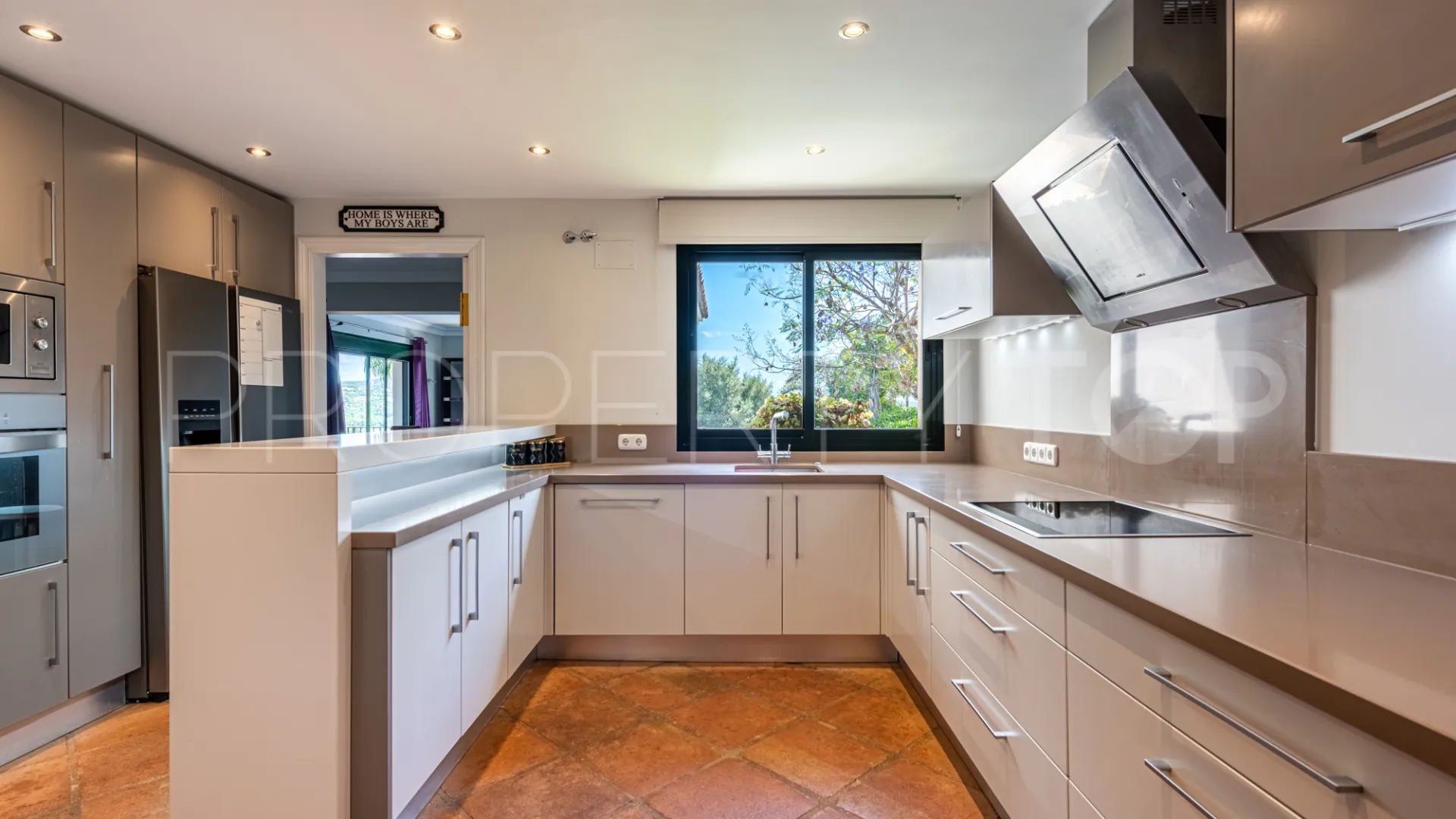 Villa with 4 bedrooms for sale in Zona F
