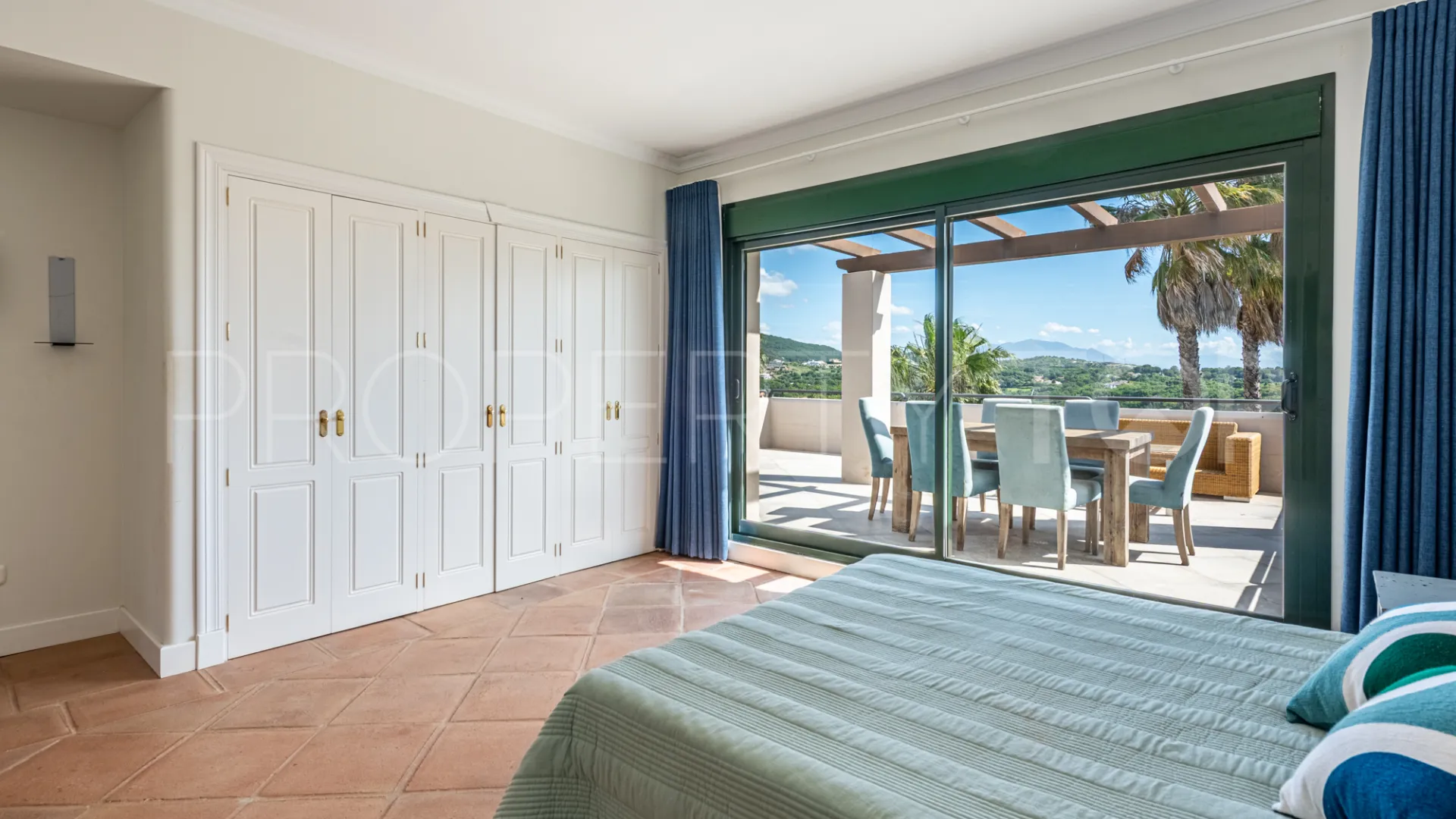 Villa with 4 bedrooms for sale in Zona F