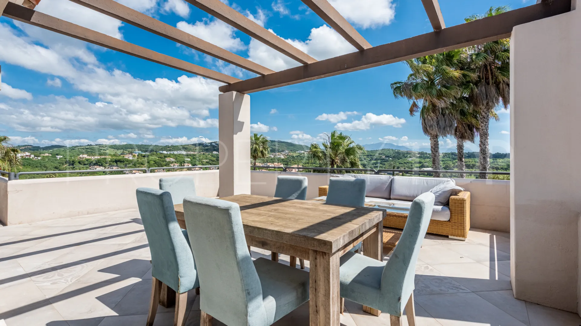 Villa with 4 bedrooms for sale in Zona F