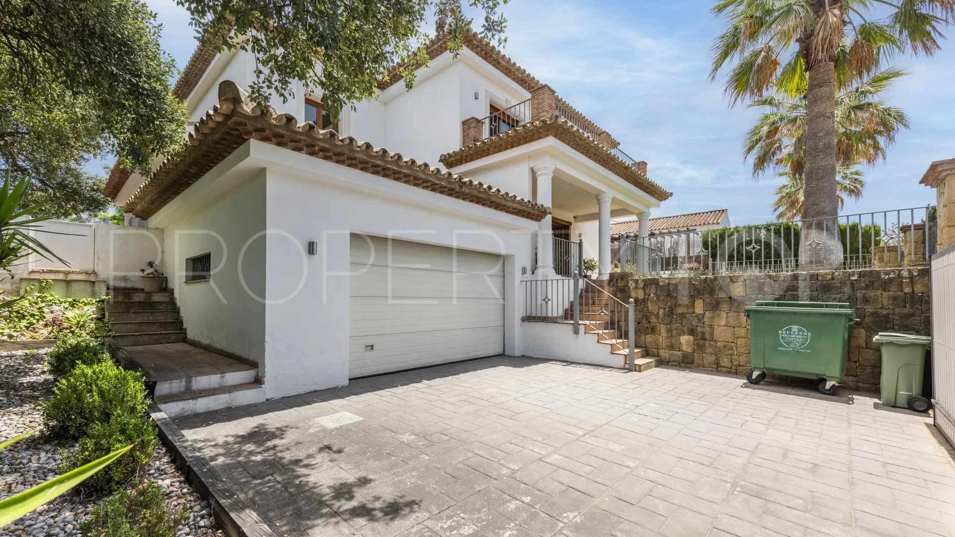 For sale villa in Zona B