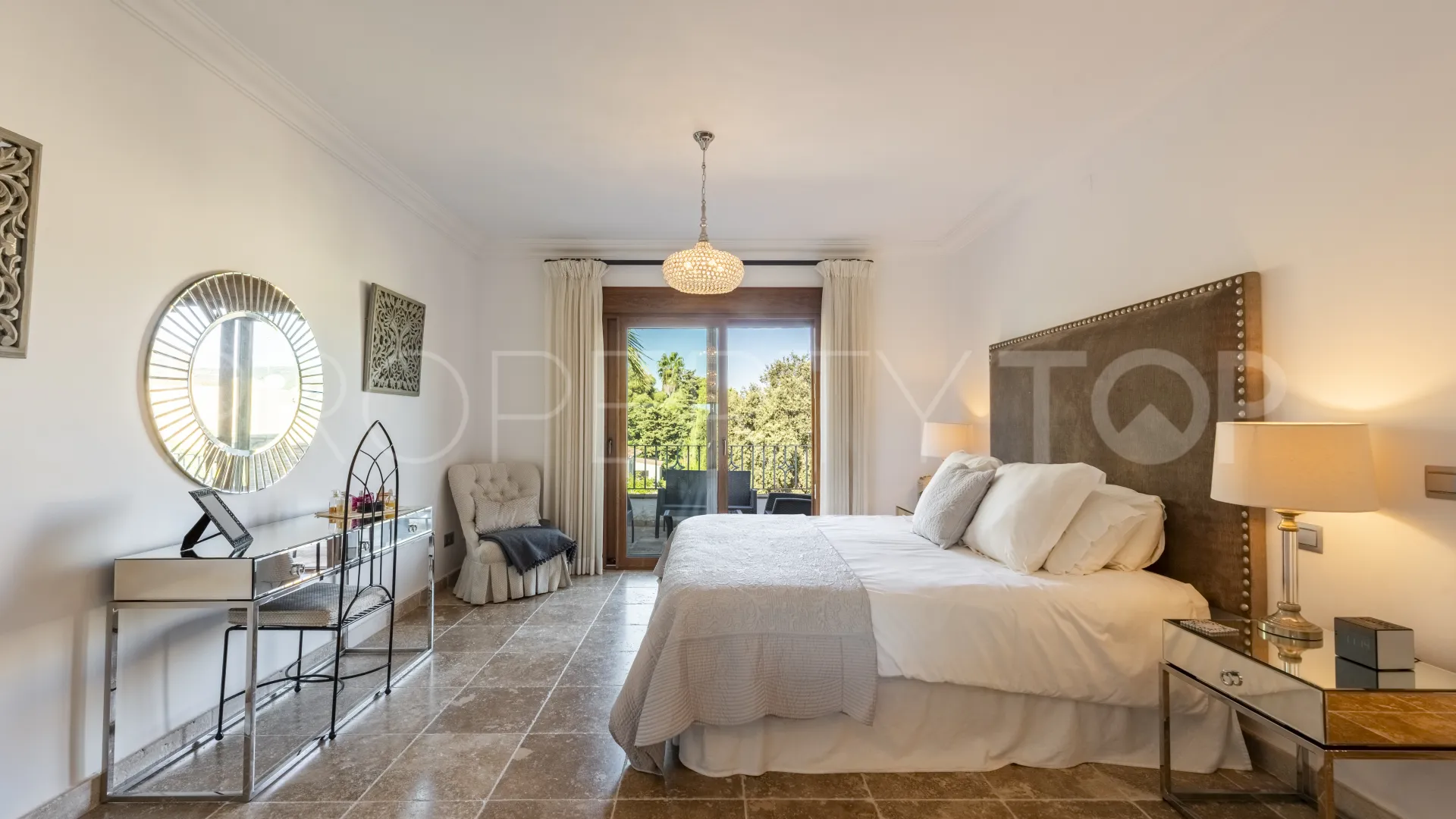 For sale villa in Zona B