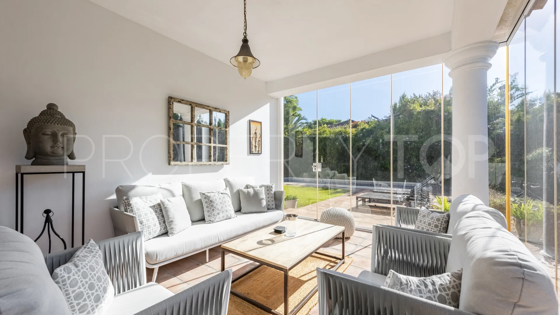 For sale villa in Zona B