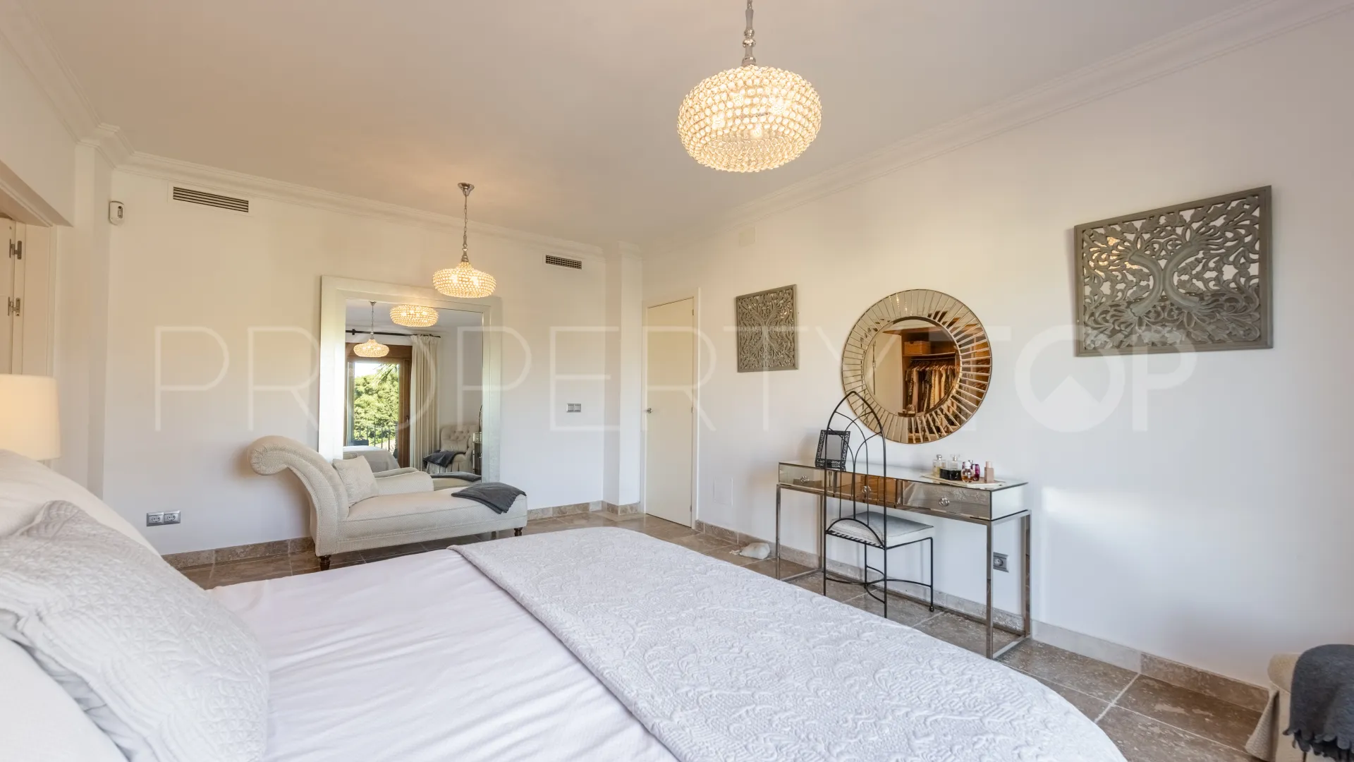 For sale villa in Zona B